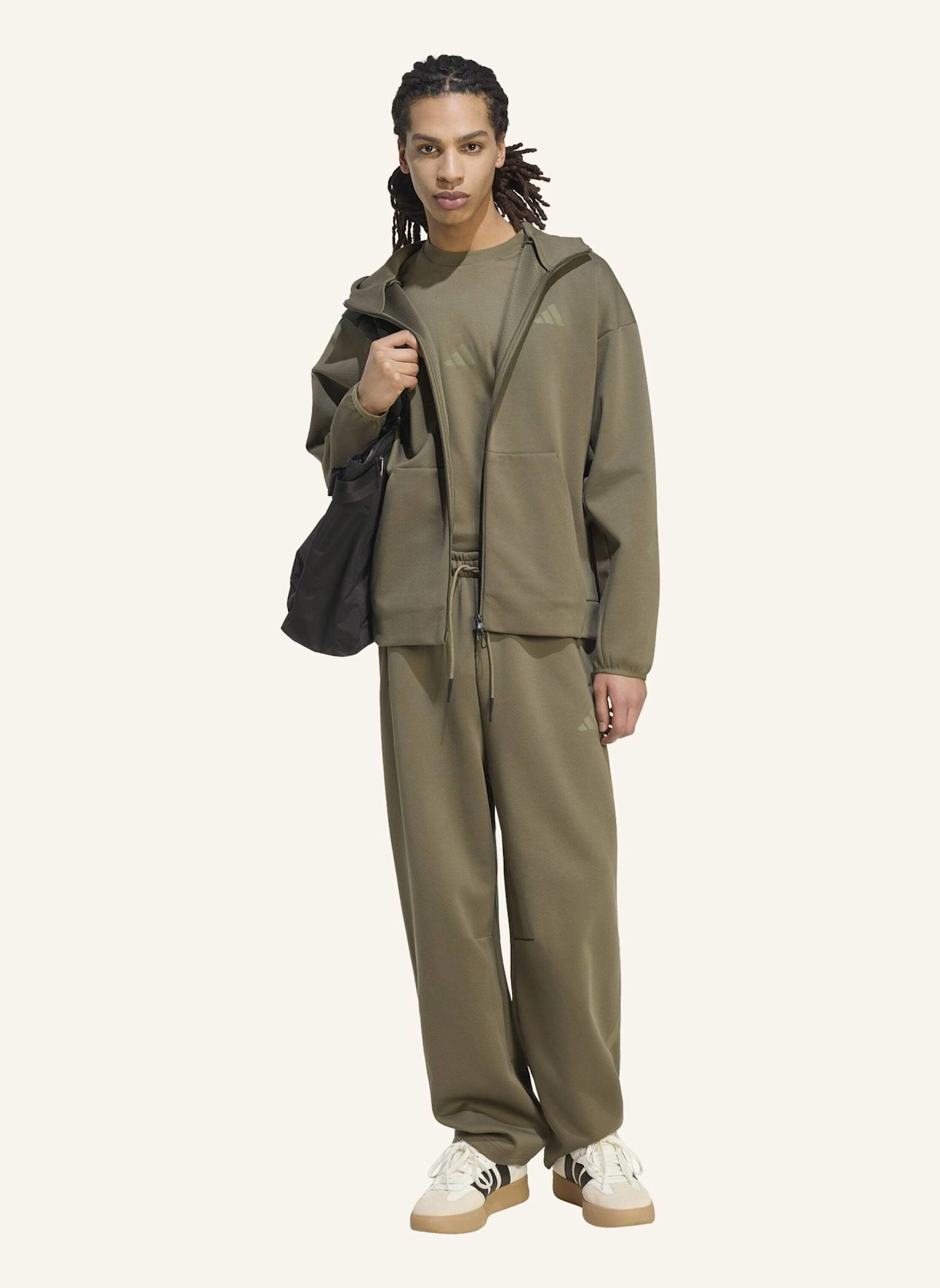 adidas ADIDAS Z.N.E. HOSE OFFENER SAUM: GRÜN