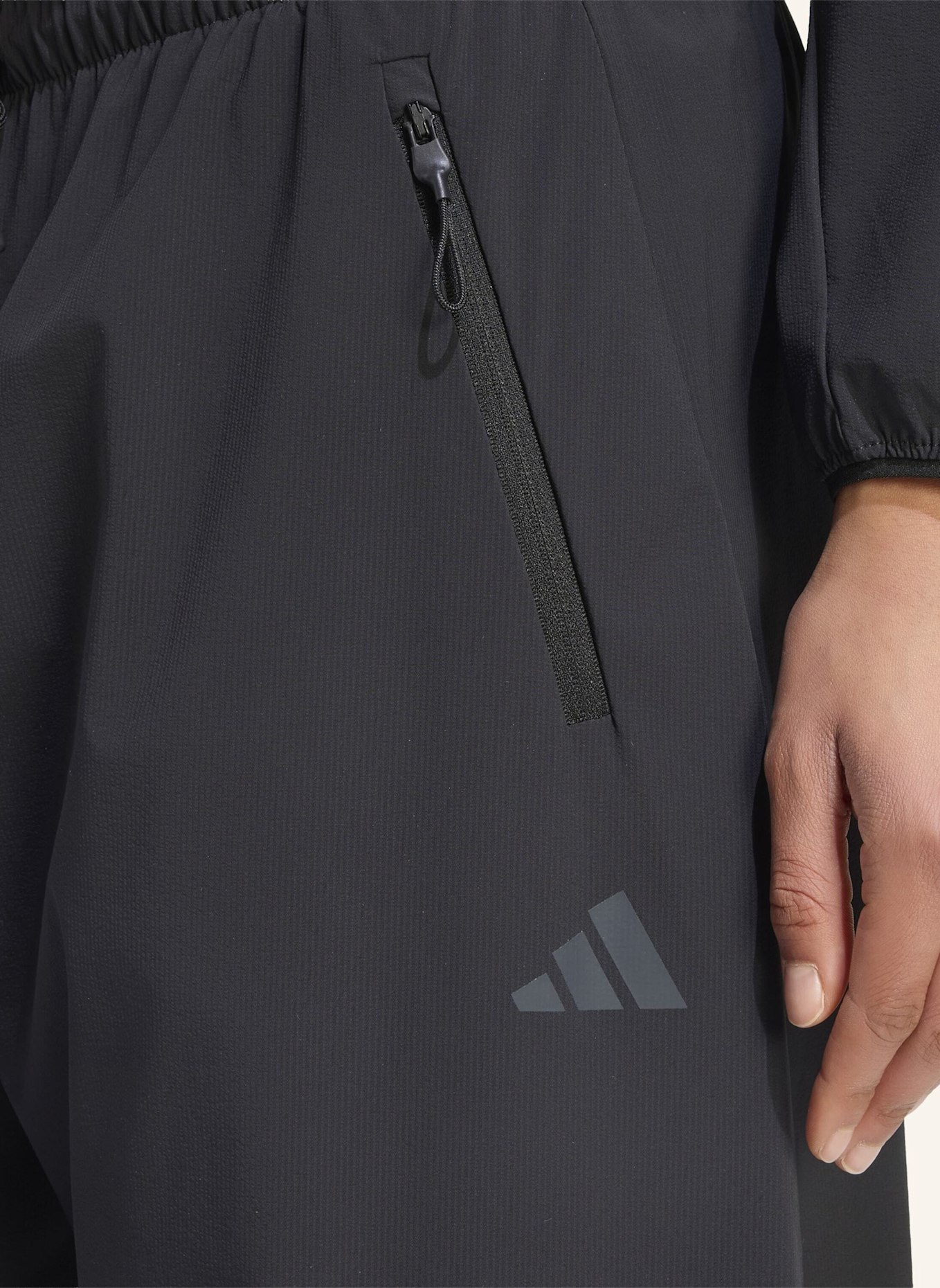 adidas ADIDAS Z.N.E. HOSE, GEWEBT: SCHWARZ