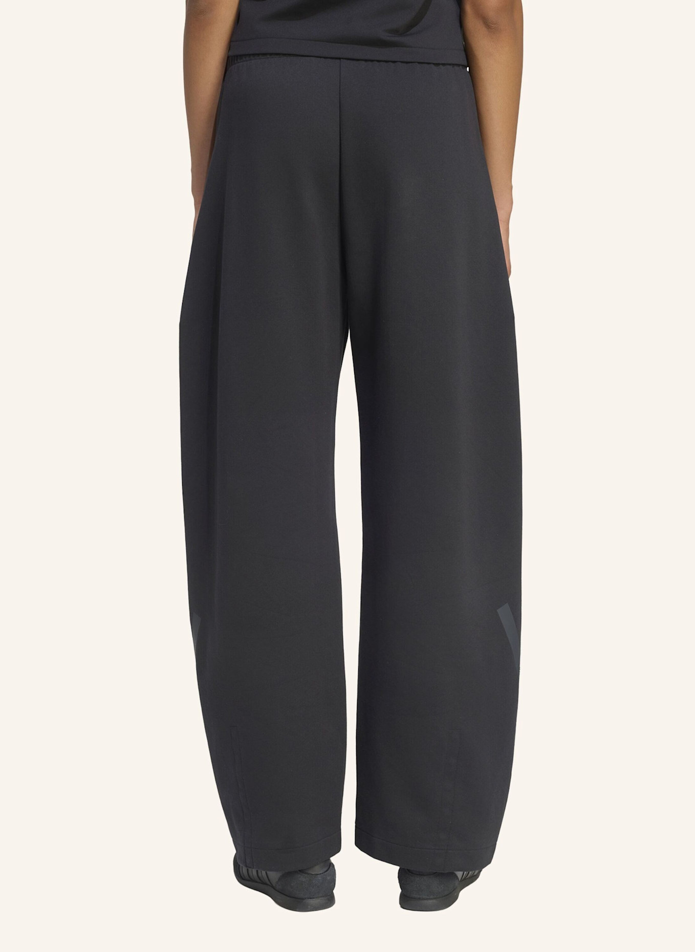 adidas ADIDAS Z.N.E. HOSE, WEIT: SCHWARZ