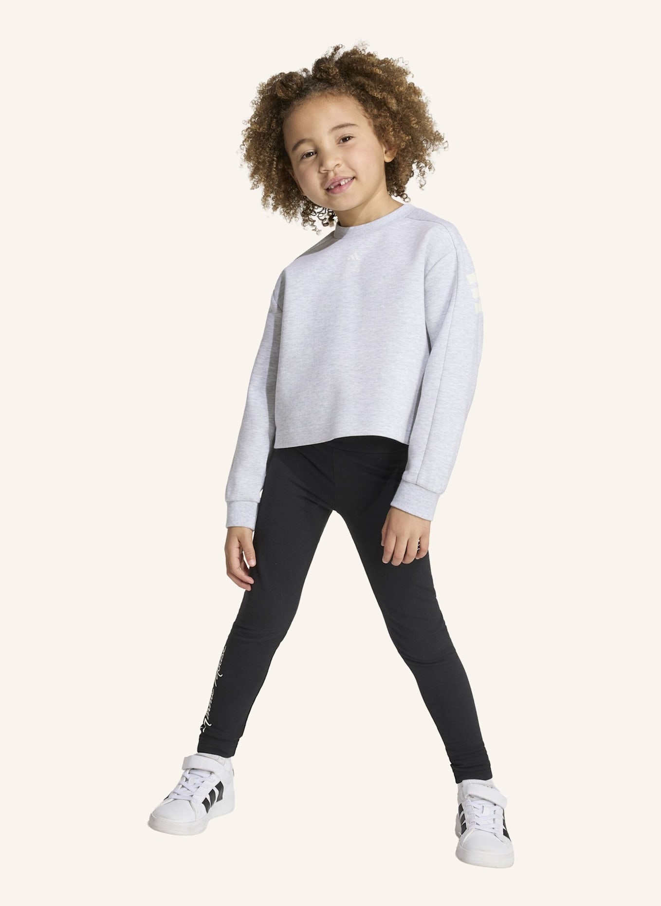adidas ADIDAS DISNEY MINNIE MAUS JOGGINGANZUG: GRAU/ WEISS