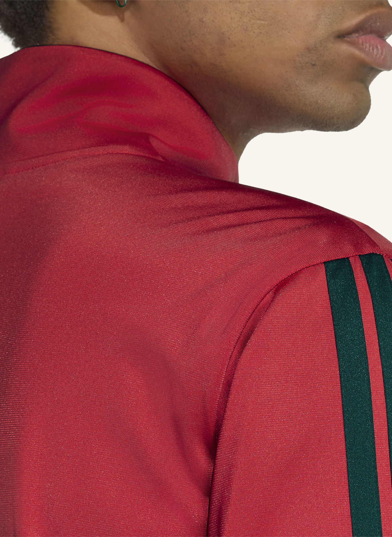 adidas MANCHESTER UNITED DNA TRAININGSJACKE: ROT