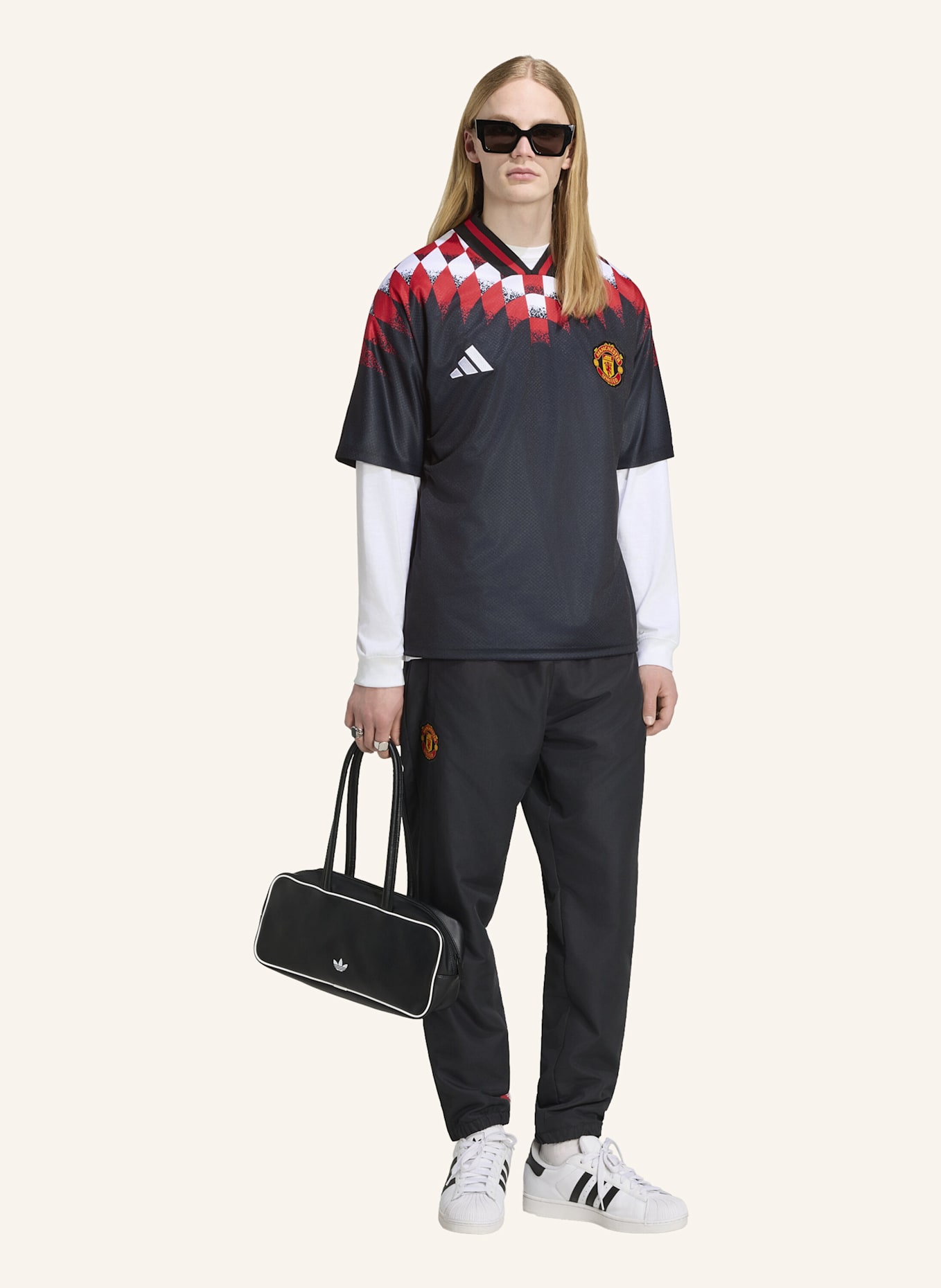 adidas MANCHESTER UNITED STADIUM HOSE: SCHWARZ
