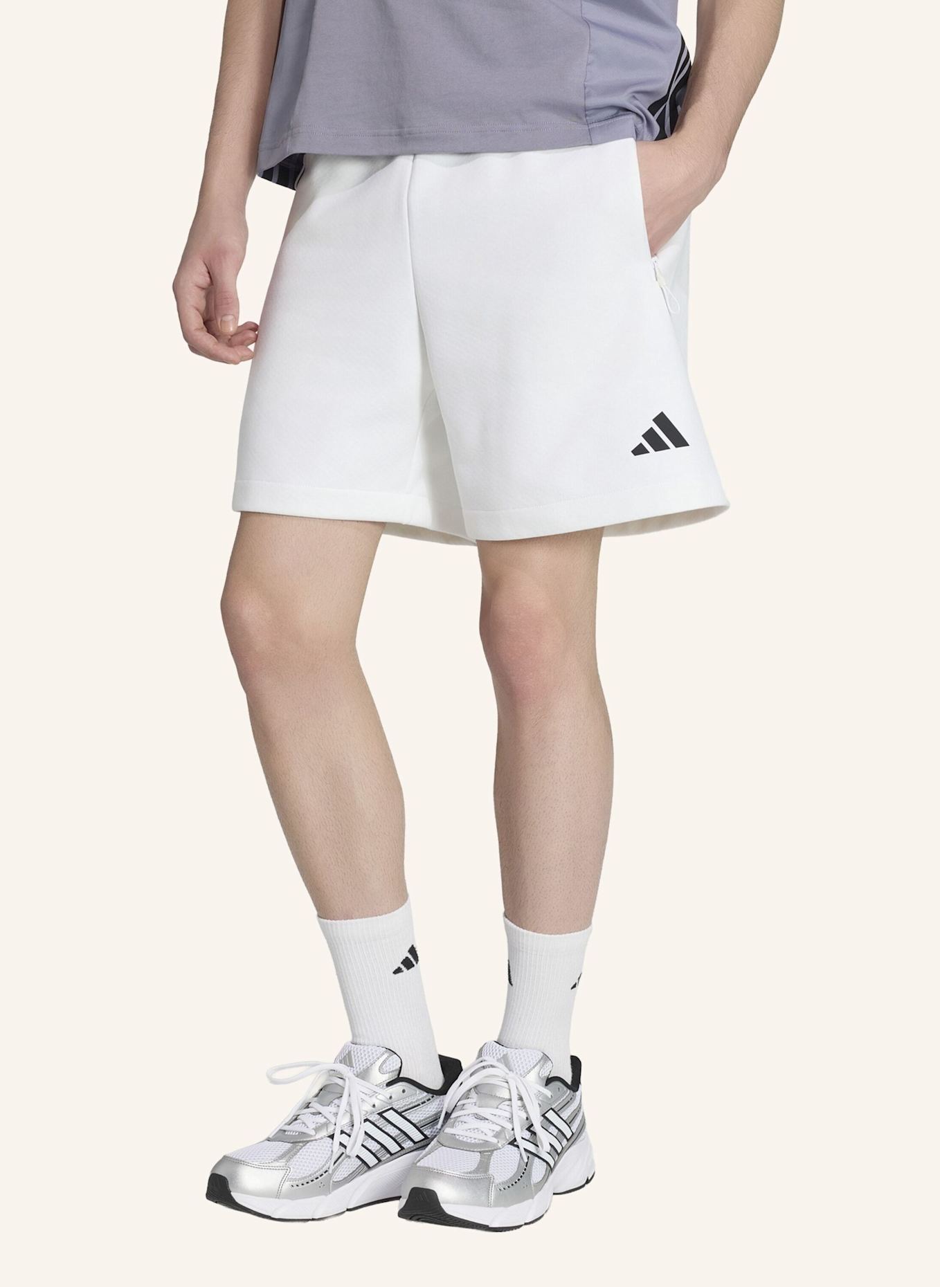 adidas ADIDAS Z.N.E. SHORTS: WEISS