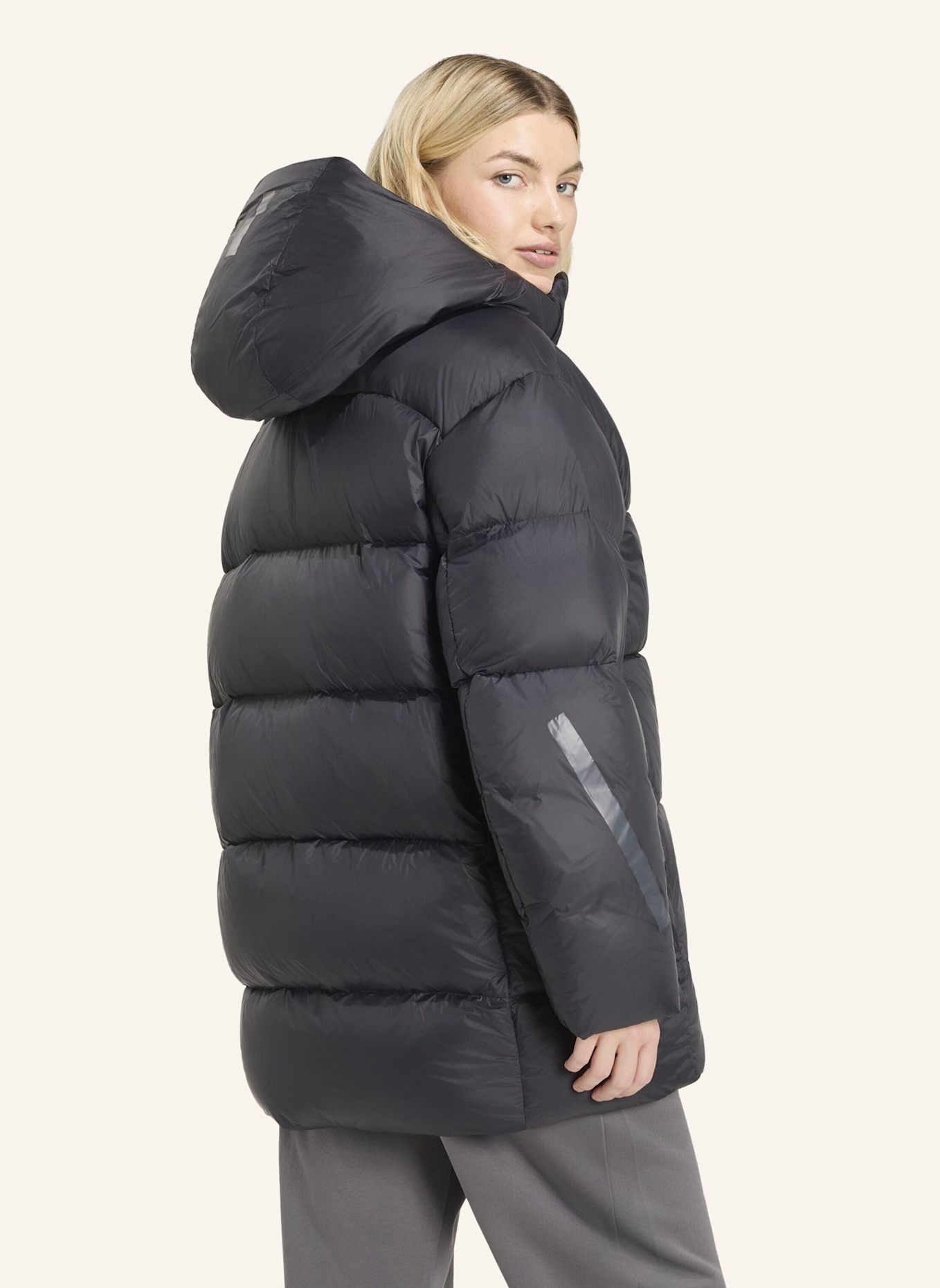 adidas ADIDAS Z.N.E. PUFFER JACKE: SCHWARZ