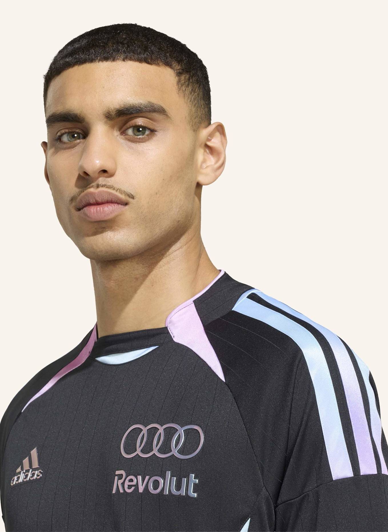 adidas AUDI REVOLUT F1 TEAM TEAMGEIST DRIVER TRIKOT: SCHWARZ