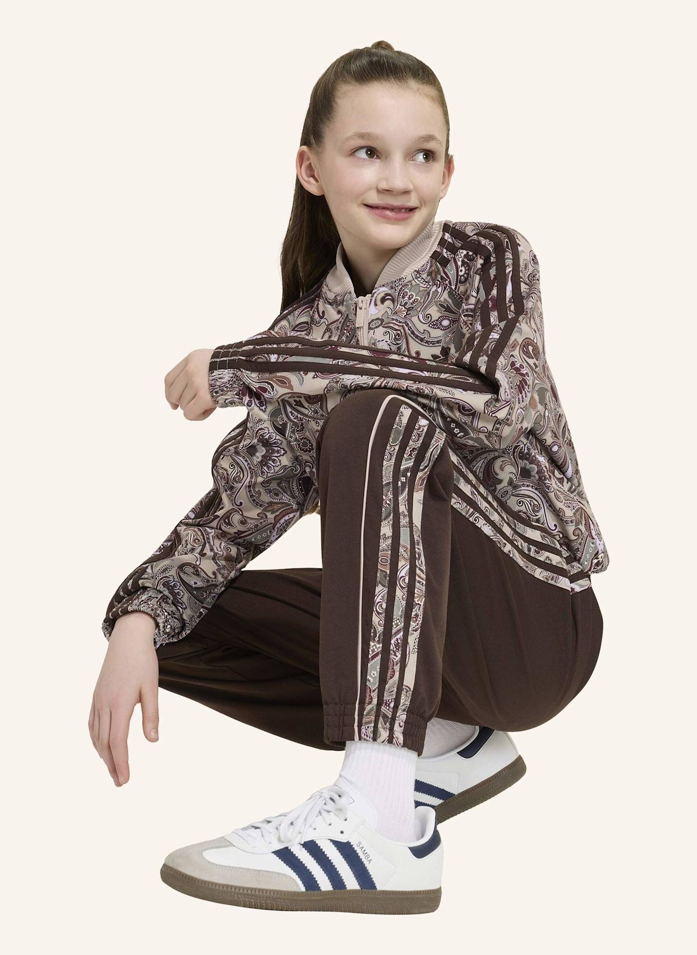 adidas Originals SST LOOSE PAISLEY TRAININGSHOSE: BRAUN