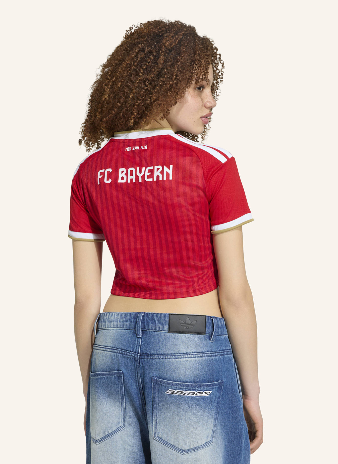 adidas FC BAYERN MÜNCHEN 26/27 HEIMTRIKOT, KÜRZER GESCHNITTEN: ROT/ WEISS