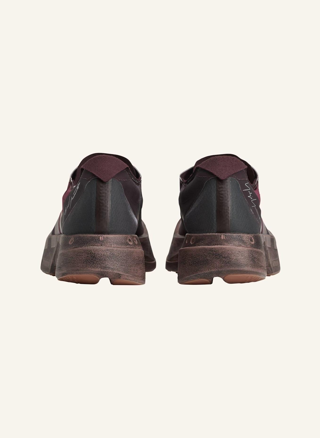 Y-3 Y-3 ADIOS PRO 4 TURNSCHUH: ROT/ CAMEL