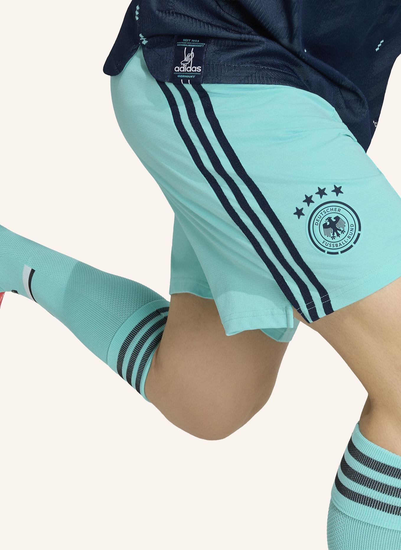 adidas DEUTSCHLAND 26 AUSWÄRTSSHORTS: GRÜN