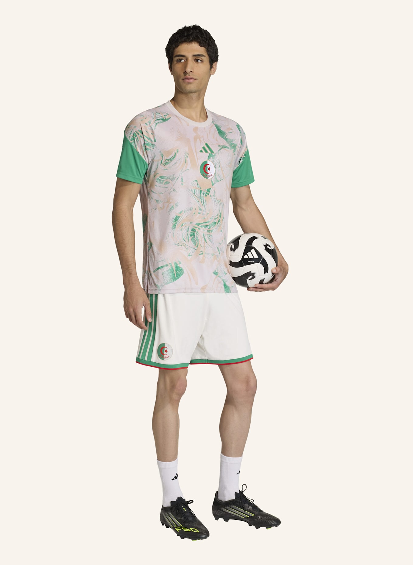adidas ALGERIEN 26 PRE-MATCH AUSWÄRTSTRIKOT: BEIGE