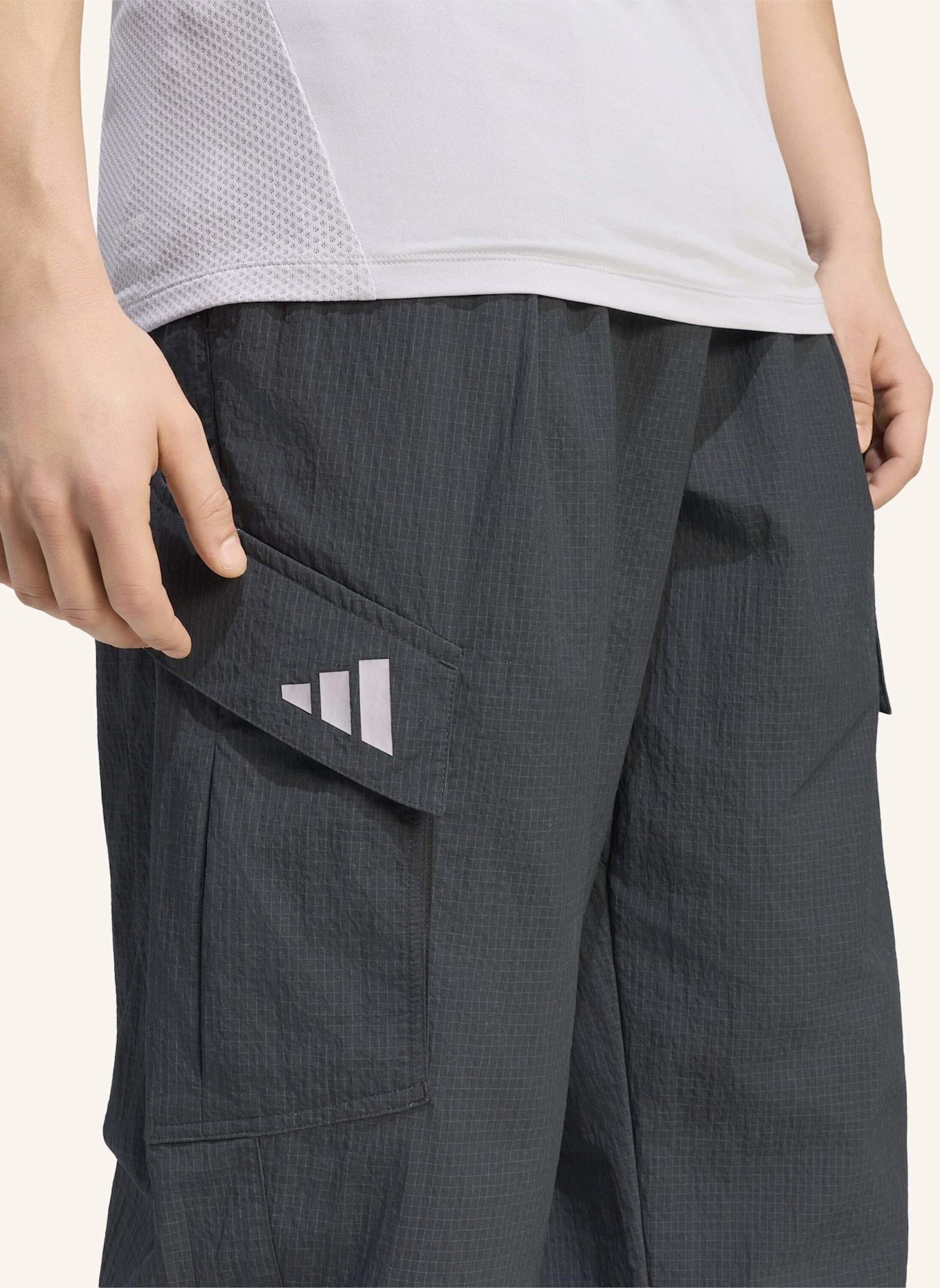 adidas AMG WOVEN CARGOHOSE: SCHWARZ
