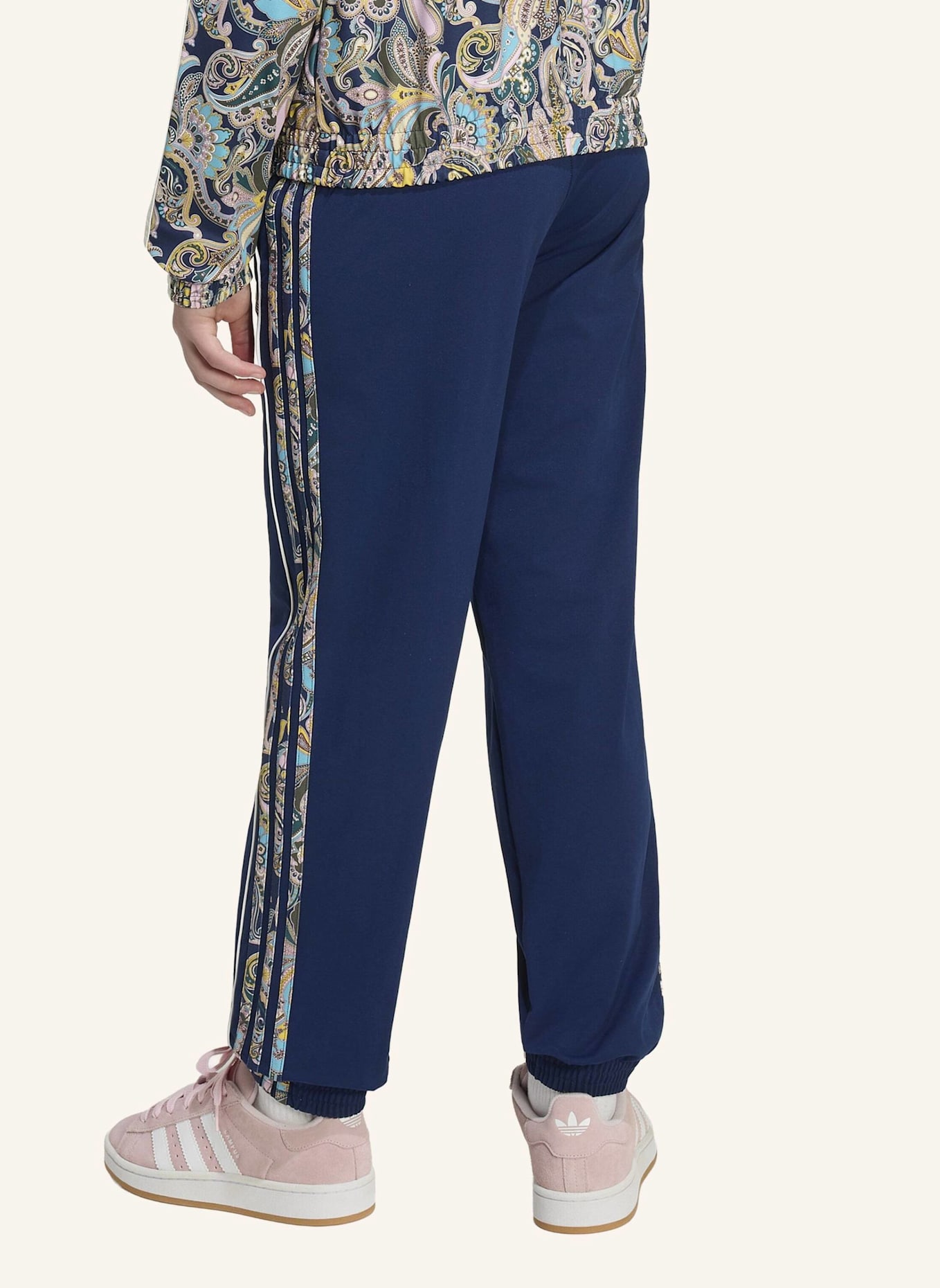 adidas Originals SST LOOSE PAISLEY TRAININGSHOSE: BLAU