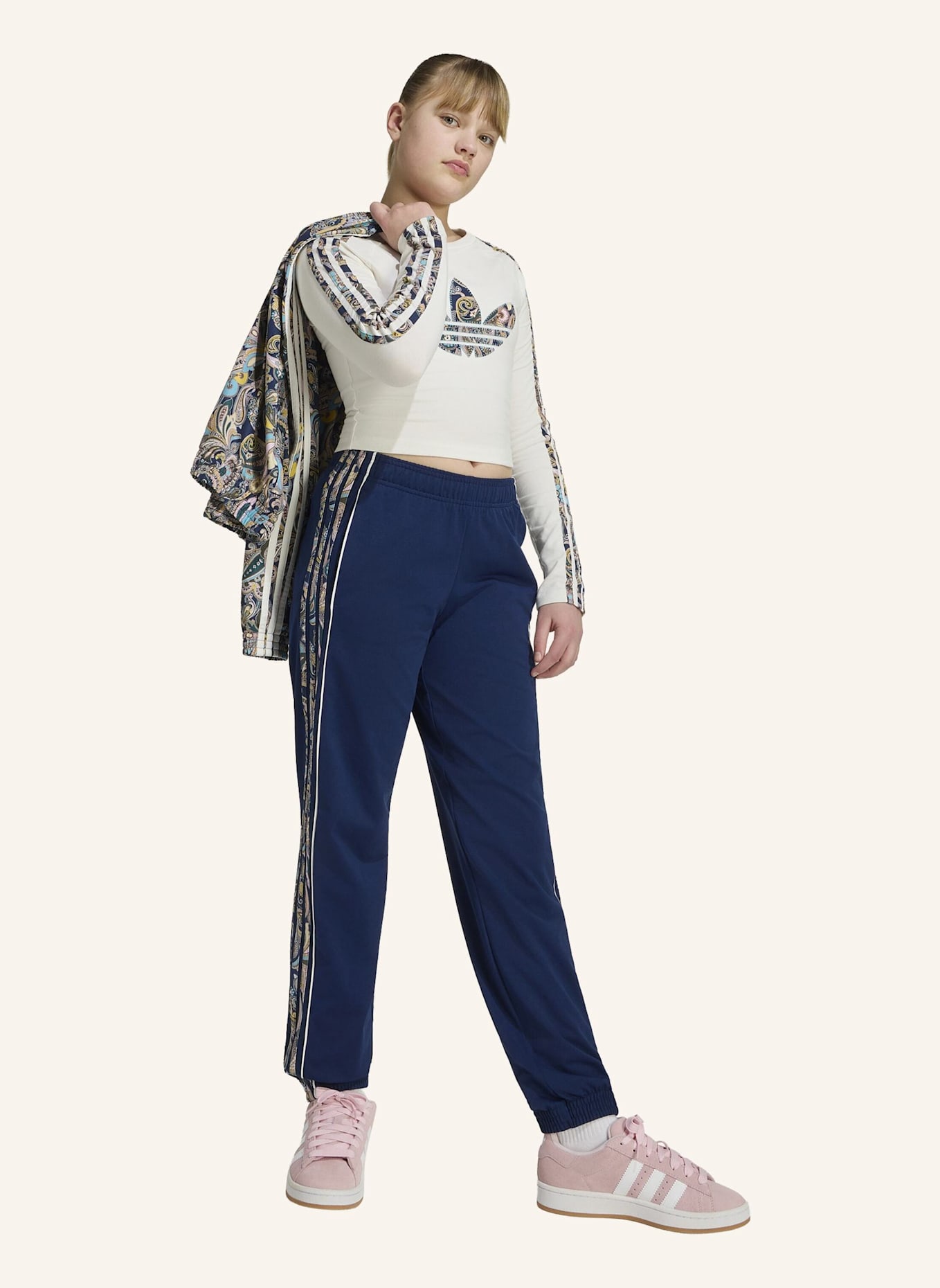 adidas Originals SST LOOSE PAISLEY TRAININGSHOSE: BLAU