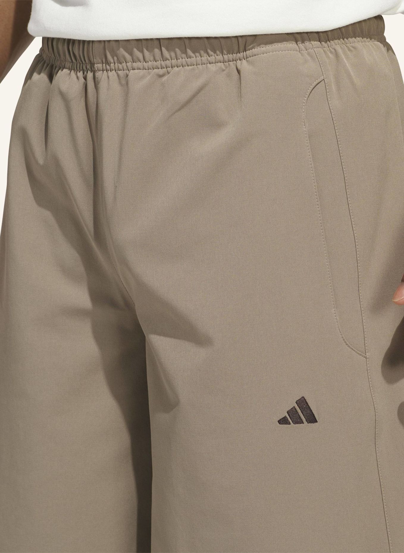 adidas ADIDAS BASKETBALLHOSE, GEWEBT: KHAKI