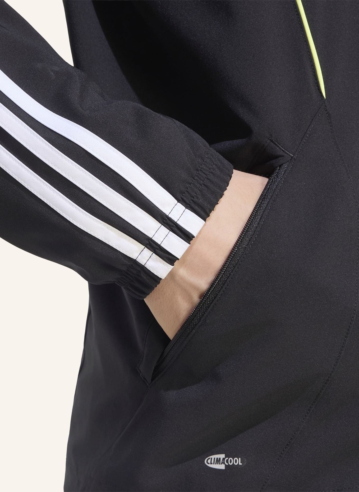 adidas Originals TEAMGEIST 26 ORIGINAL JACKE: SCHWARZ/ WEISS