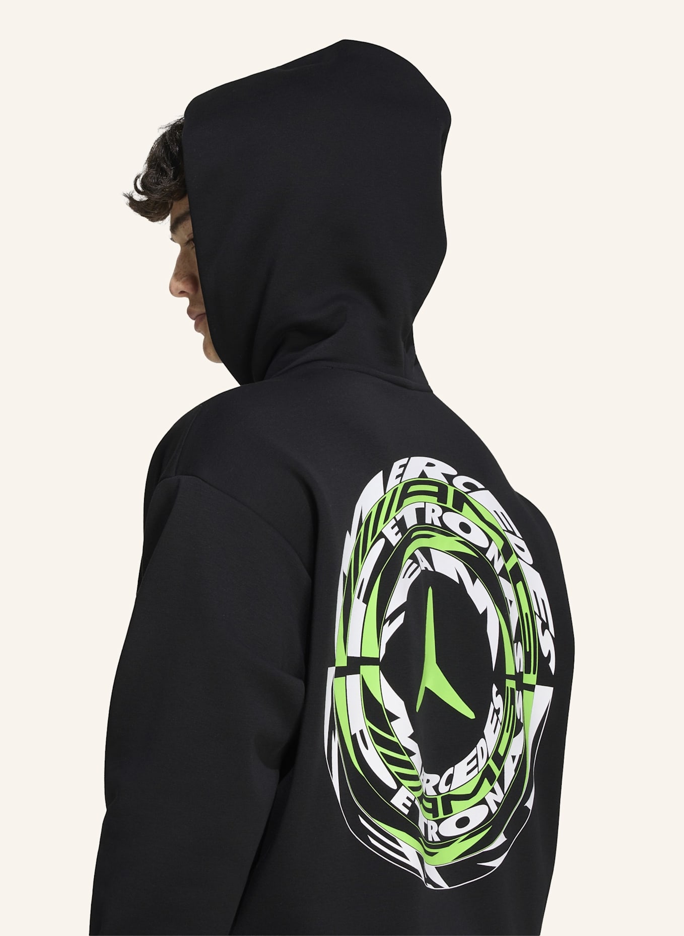 adidas MERCEDES AMG PETRONAS FORMULA 1 TEAM LIGHTS ON HOODIE: SCHWARZ