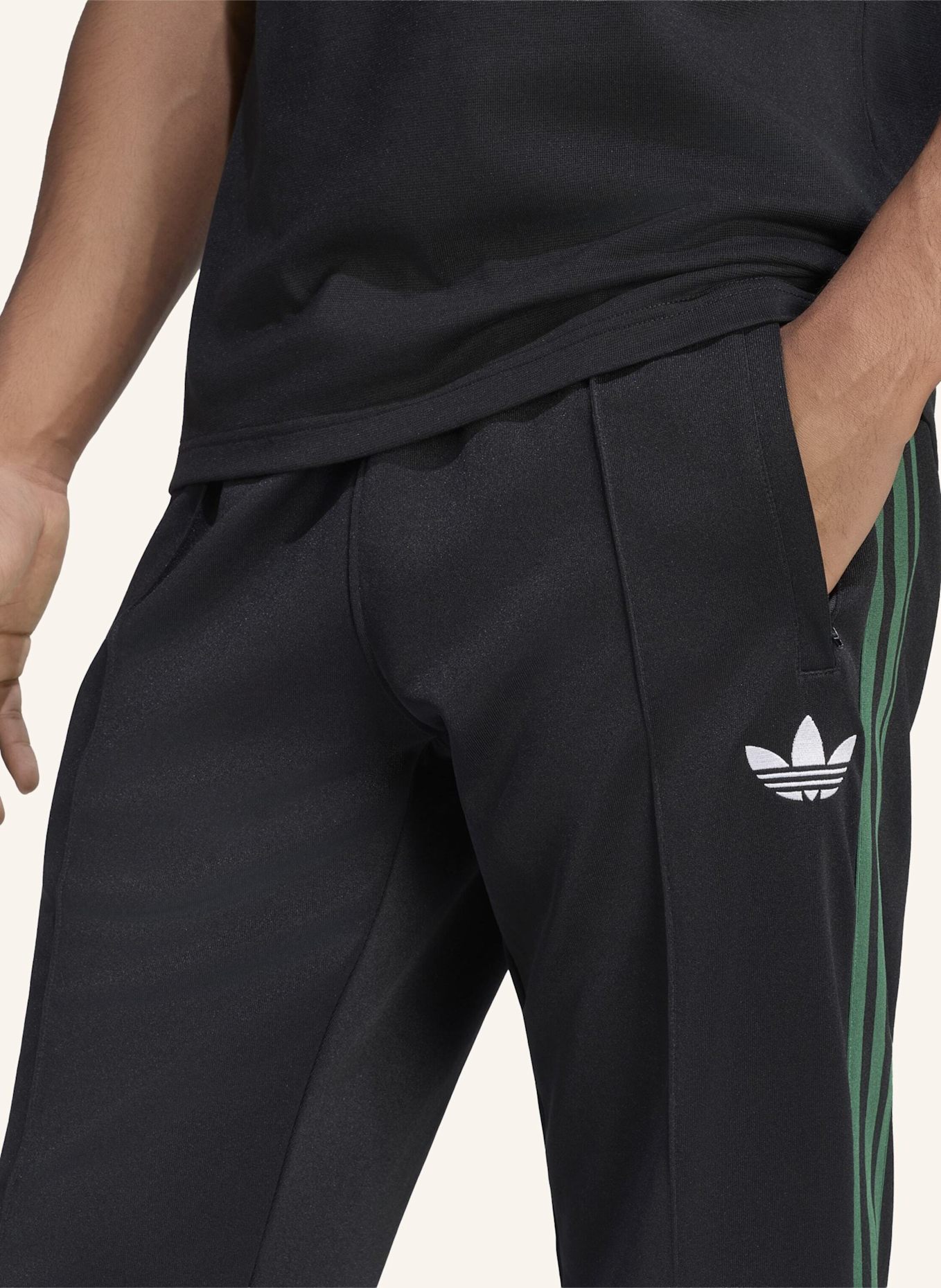 adidas RC LENS ORIGINALS TRAININGSHOSE: SCHWARZ