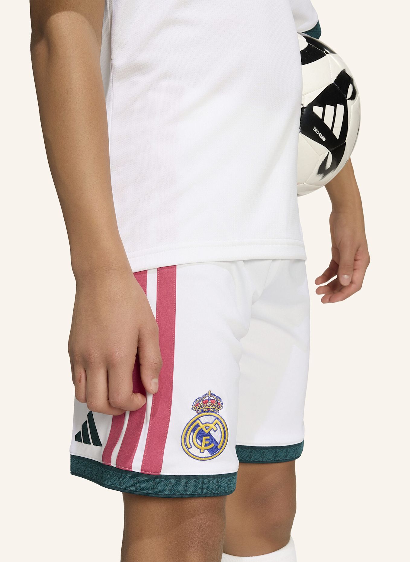 adidas REAL MADRID 26/27 KIDS HEIMAUSRÜSTUNG: WEISS