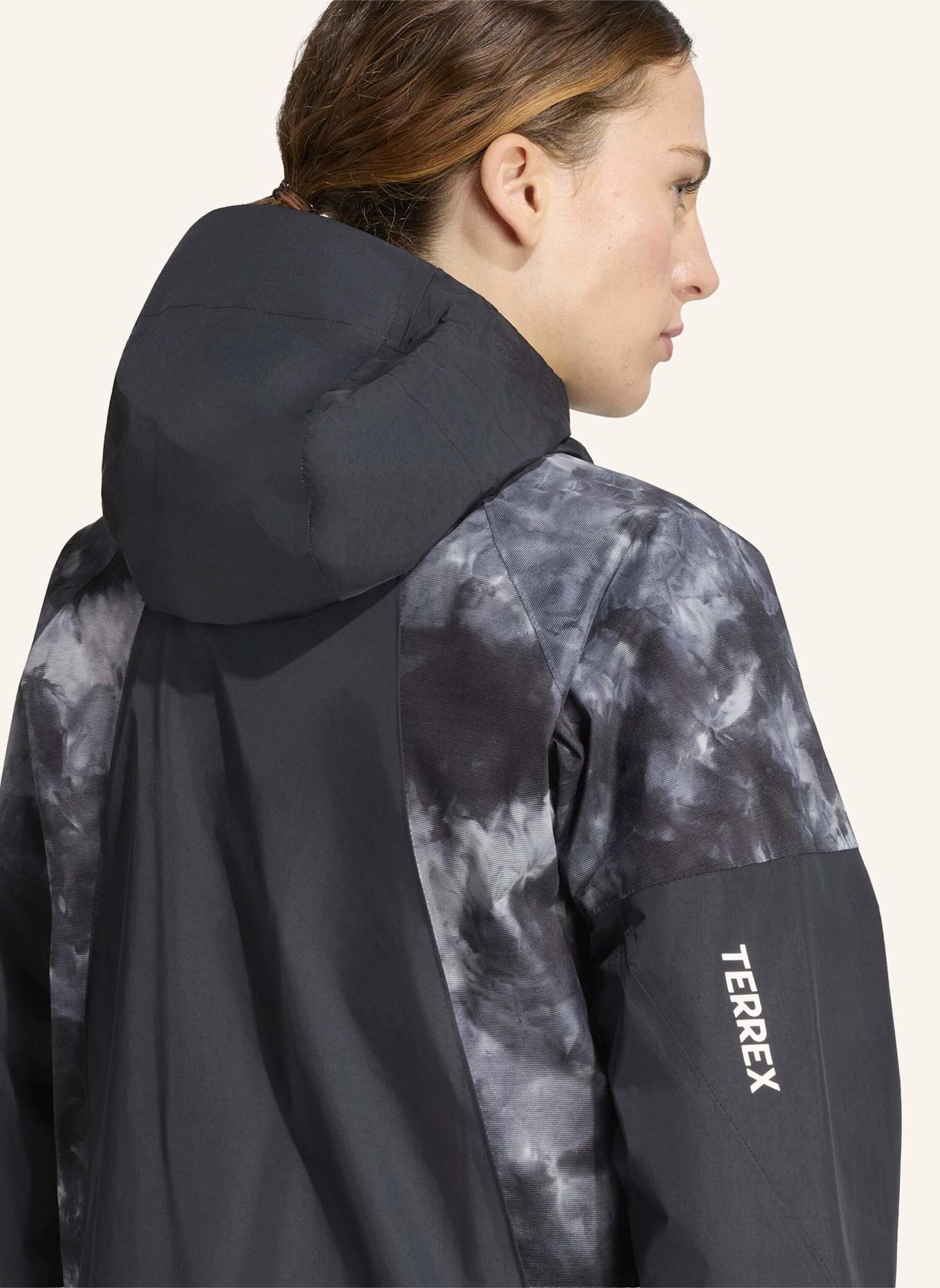 adidas TERREX TERREX XPERIOR 2.5-LAGEN-HYBRID-JACKE, PRIMEKNIT, SPRÜHFÄRBUNG, CLIMAPROOF-BESCHICHTUNG: SCHWARZ