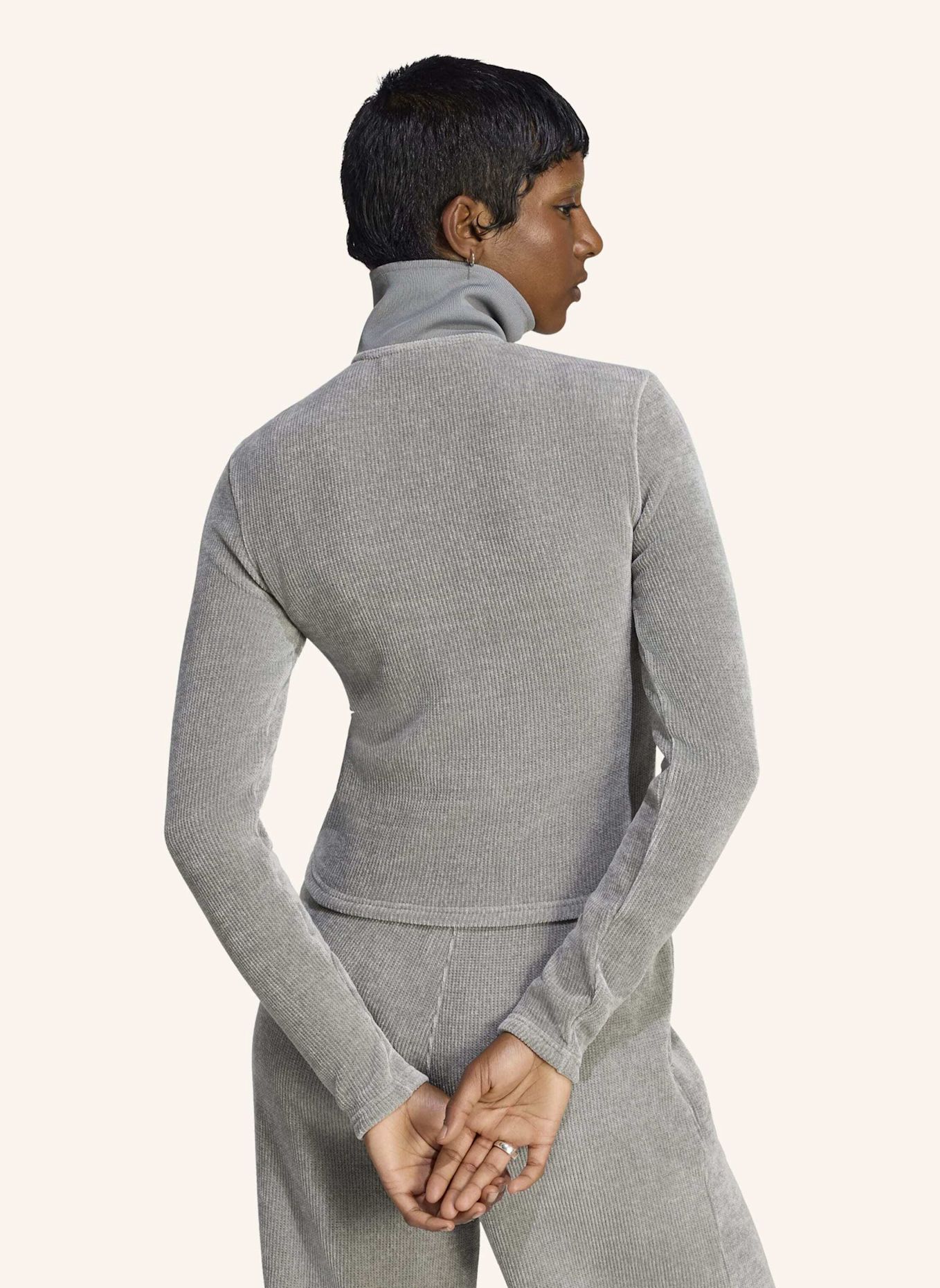 adidas Originals PREM ESS CHENILLE CARDIGAN, REISSVERSCHLUSS: GRAU