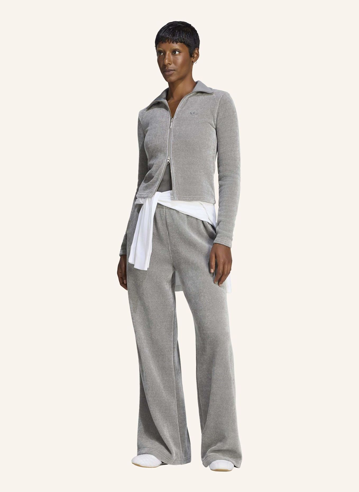 adidas Originals PREM ESS CHENILLE CARDIGAN, REISSVERSCHLUSS: GRAU