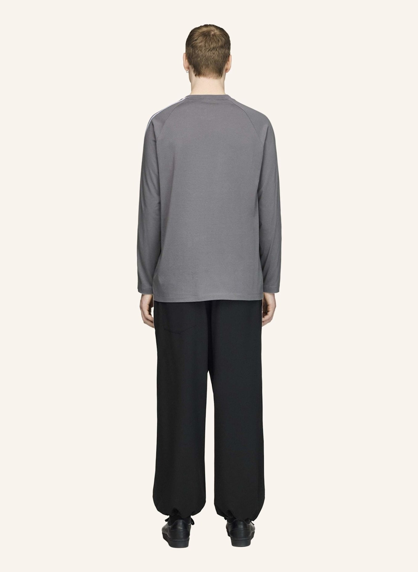 Y-3 Y-3 OVERSIZE LONGSLEEVE T-SHIRT MIT FARBVERLAUFSSTREIFEN: GRAU