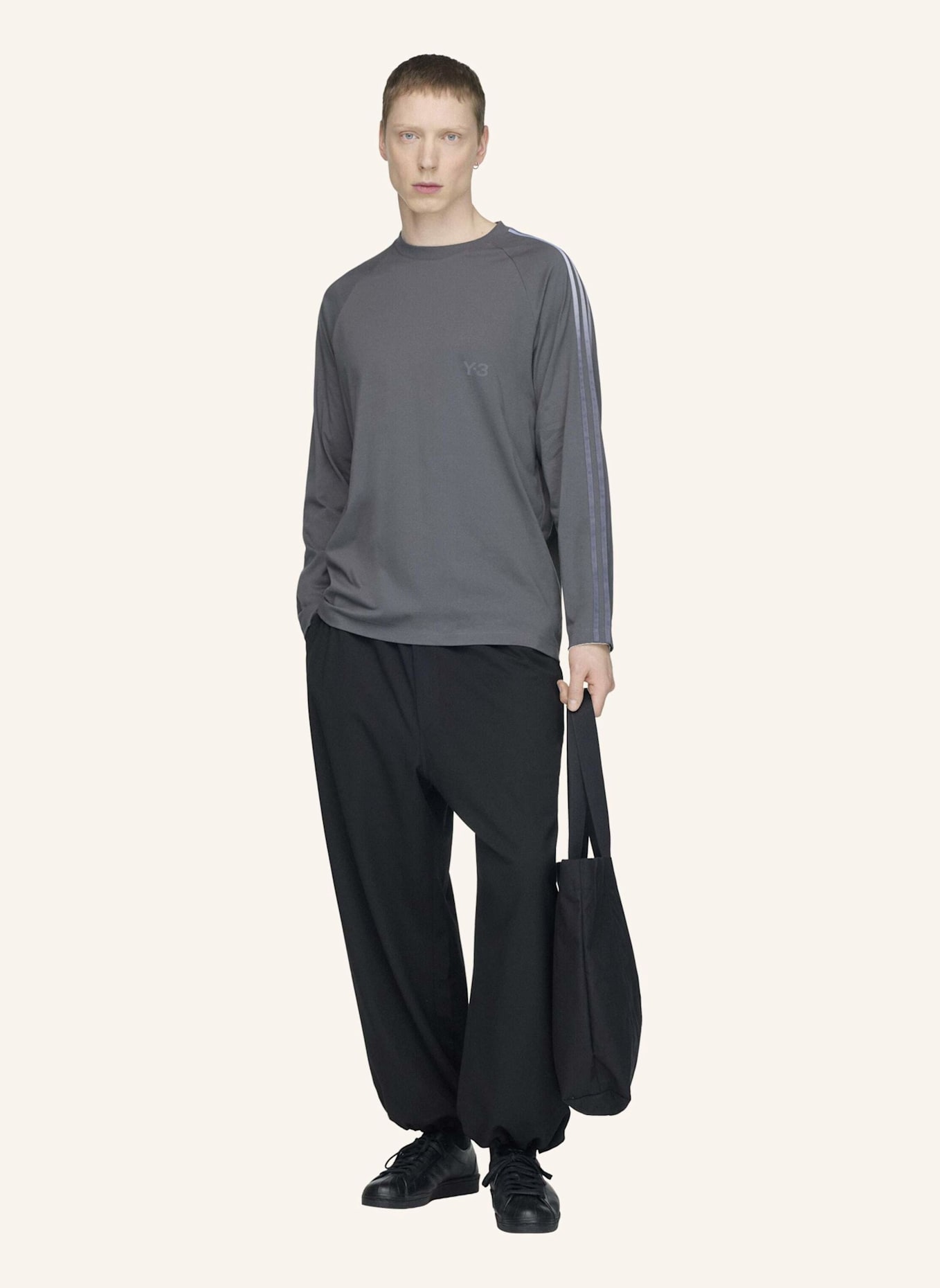 Y-3 Y-3 OVERSIZE LONGSLEEVE T-SHIRT MIT FARBVERLAUFSSTREIFEN: GRAU