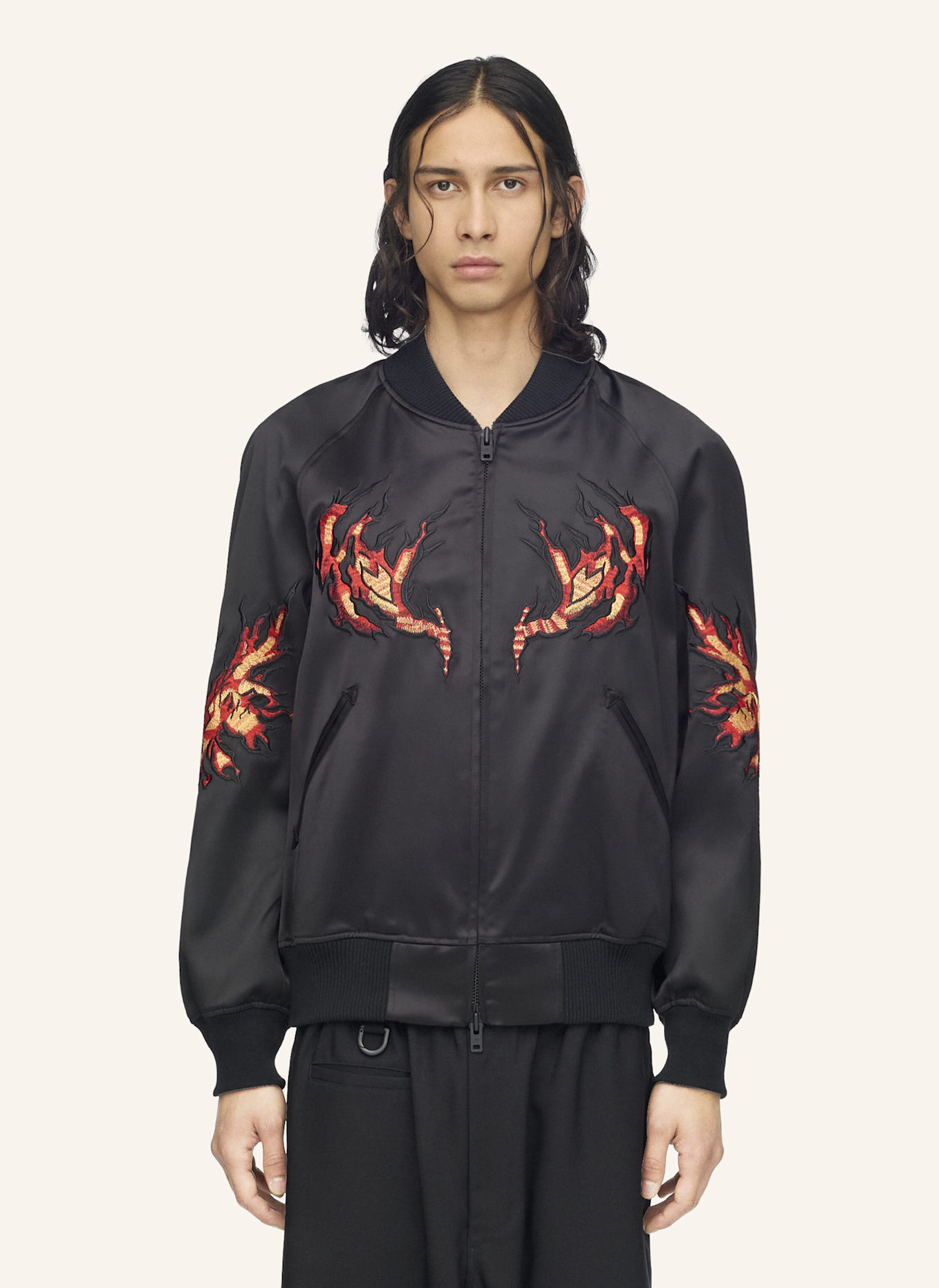 Y-3 Y-3 EMBROIDERED GRAPHIC SATIN SOUVENIR JACKET: SCHWARZ