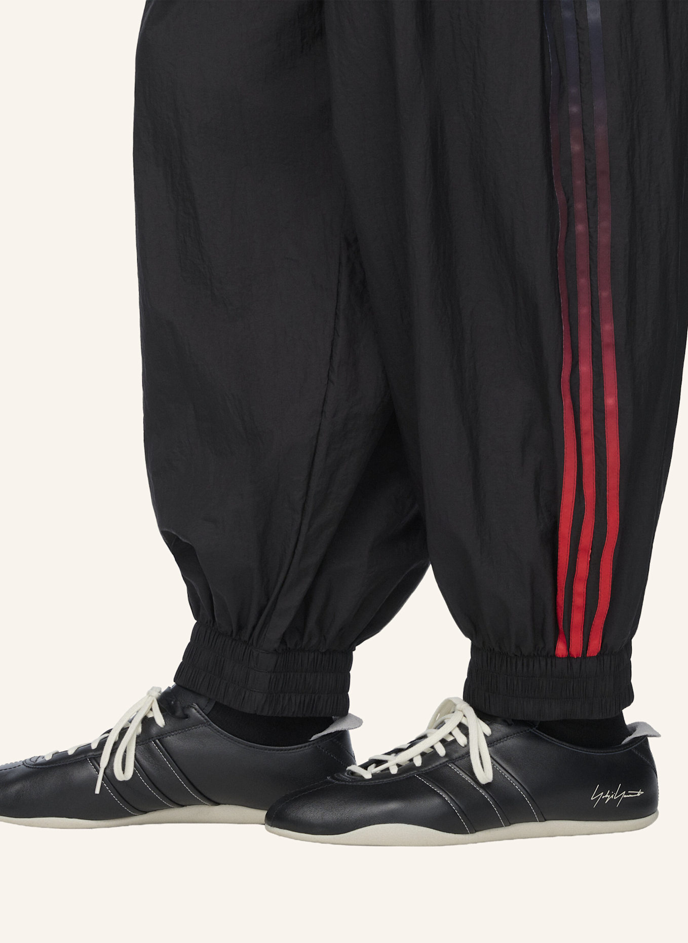 Y-3 Y-3 NYLON-TRAININGSHOSE 3-STREIFEN MIT FARBVERLAUF: SCHWARZ