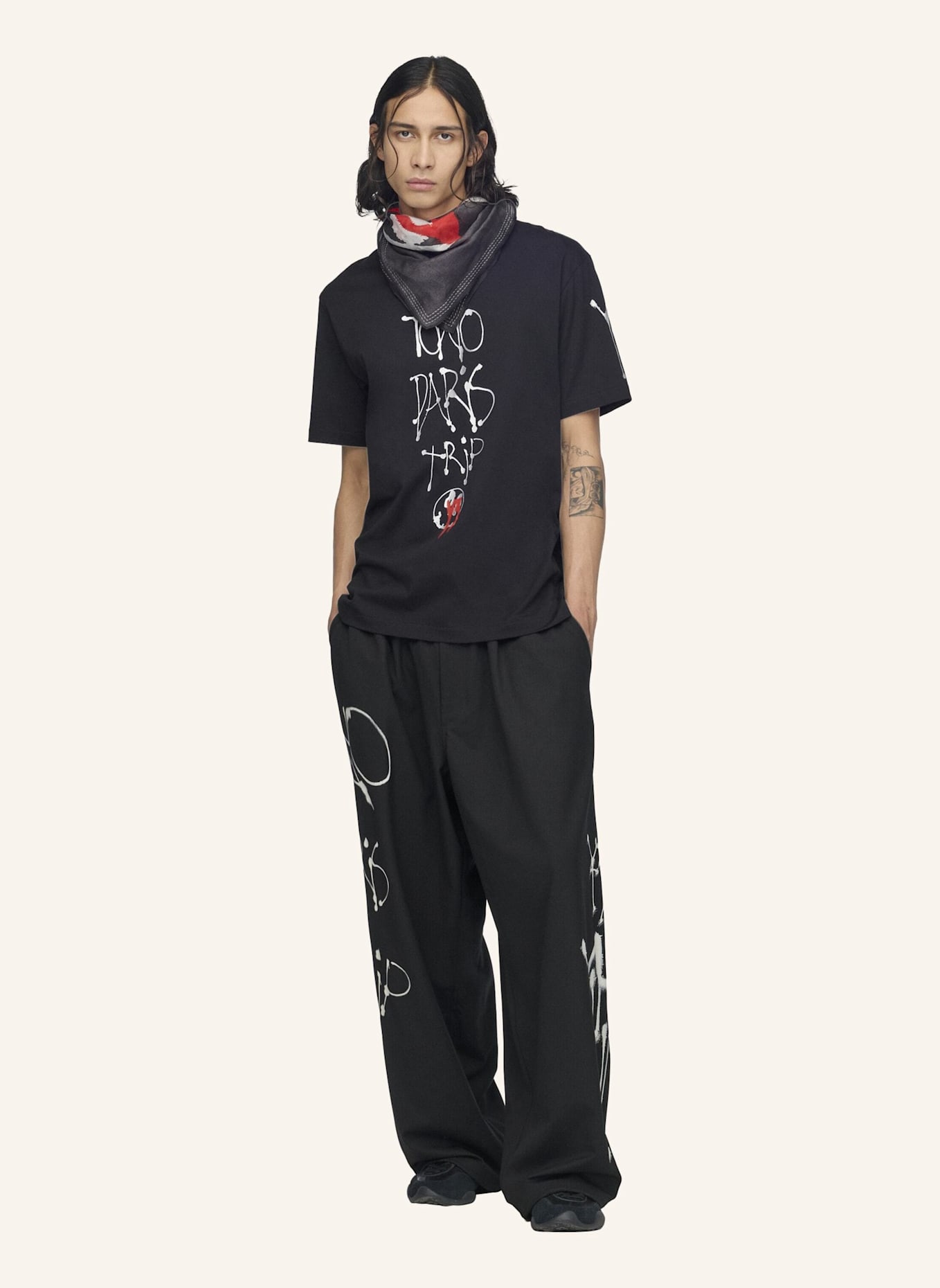 Y-3 Y-3 CHITO CITY GRAPHIC T-SHIRT, KURZÄRMELIG: SCHWARZ