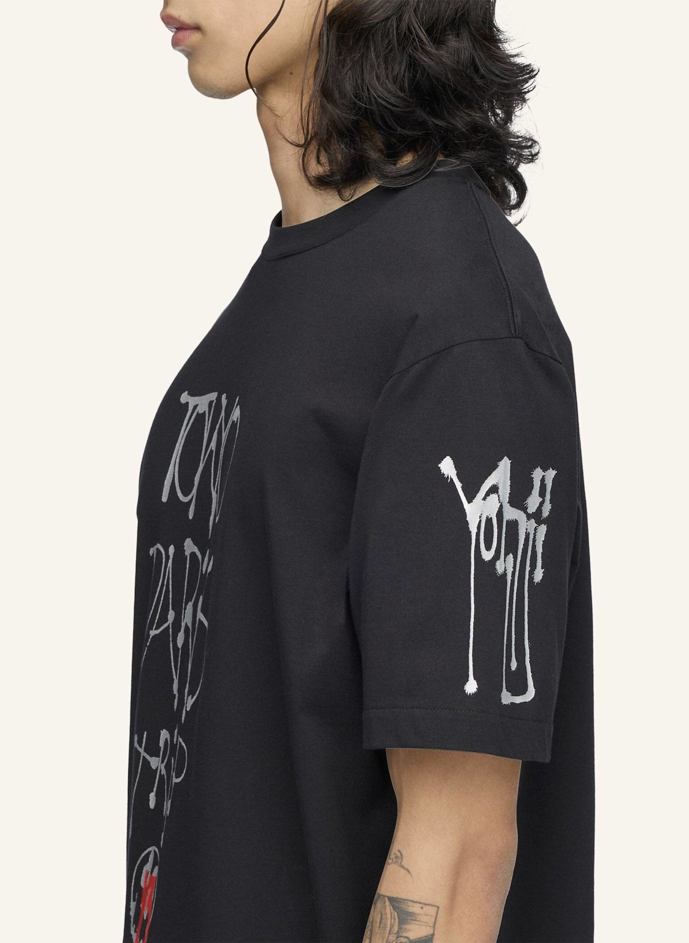 Y-3 Y-3 CHITO CITY GRAPHIC T-SHIRT, KURZÄRMELIG: SCHWARZ
