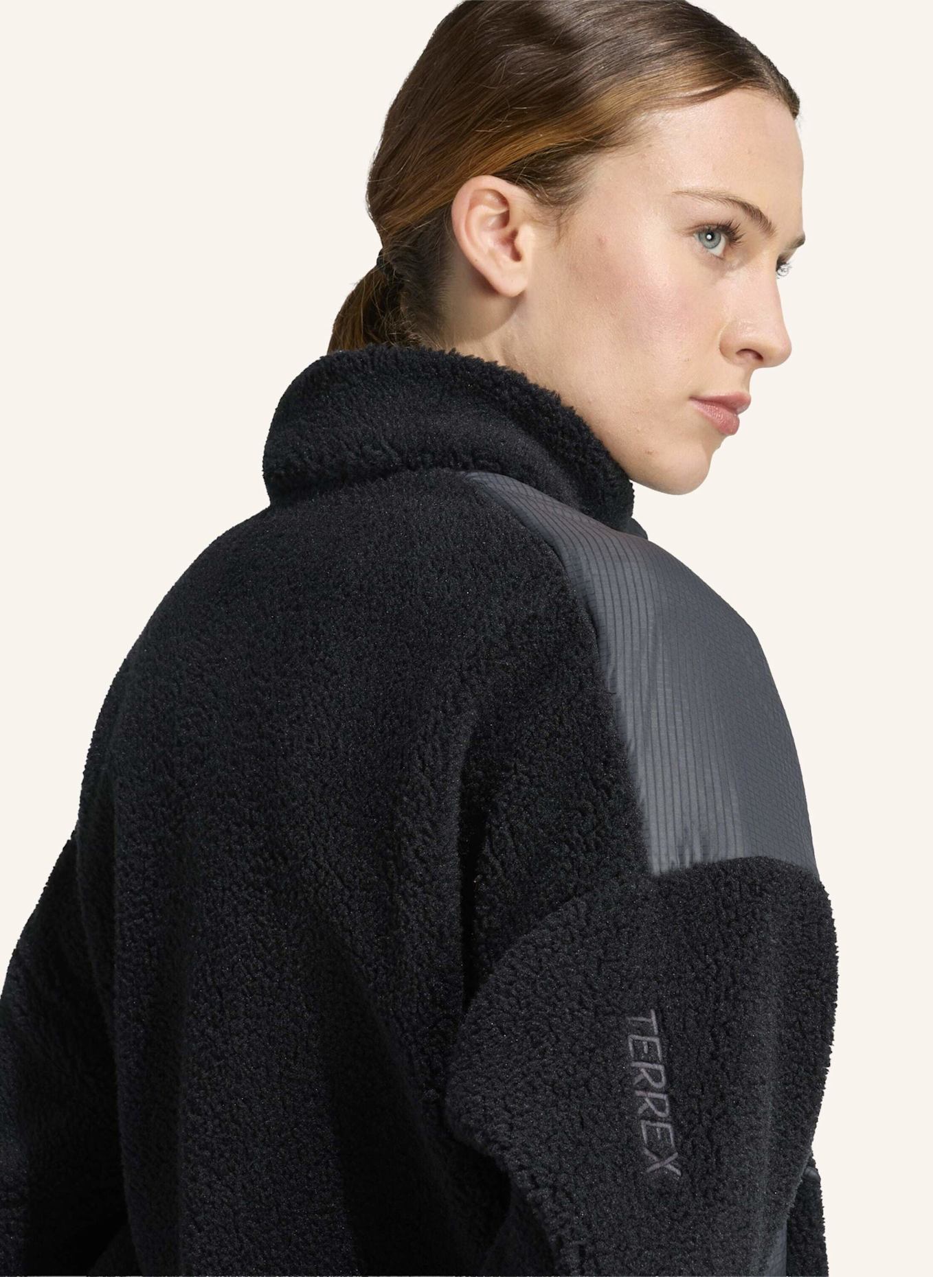 adidas TERREX TERREX XPLORIC CLIMAWARM PULLOVER, FLAUSCHIGES MATERIAL, DRUCKKNOPFKRAGEN: SCHWARZ