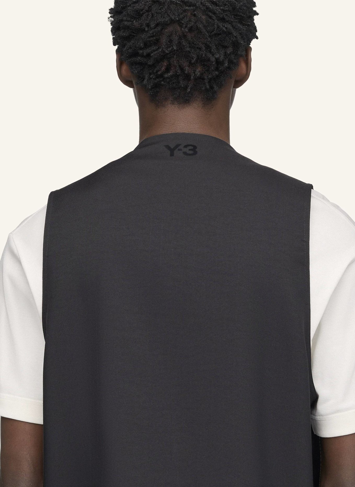 Y-3 Y-3 SPORT UNIFORM WESTE MIT TASCHEN: SCHWARZ
