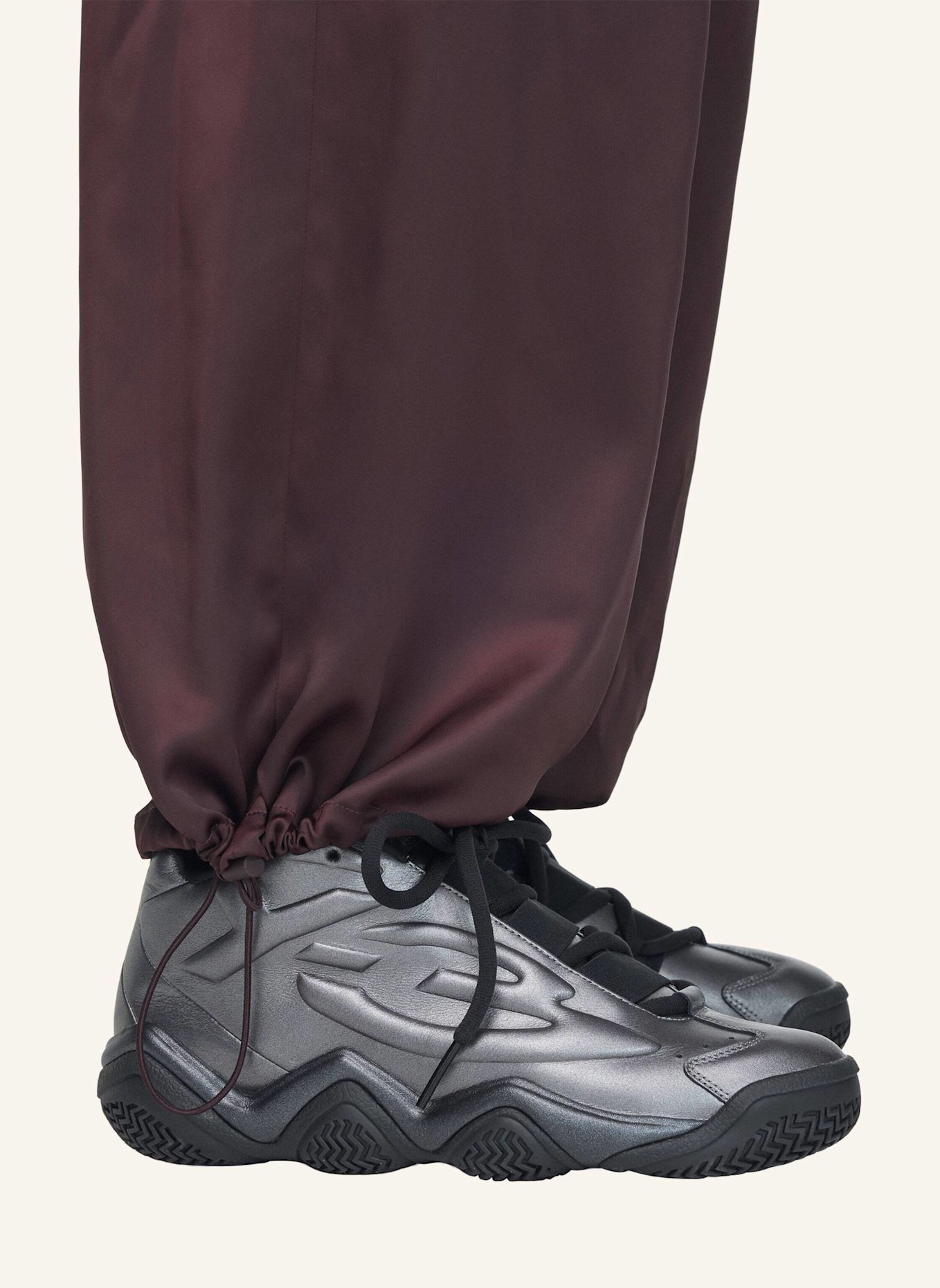 Y-3 Y-3 3-STREIFEN TRAININGSHOSE, SATIN, FARBVERLAUF: ROT