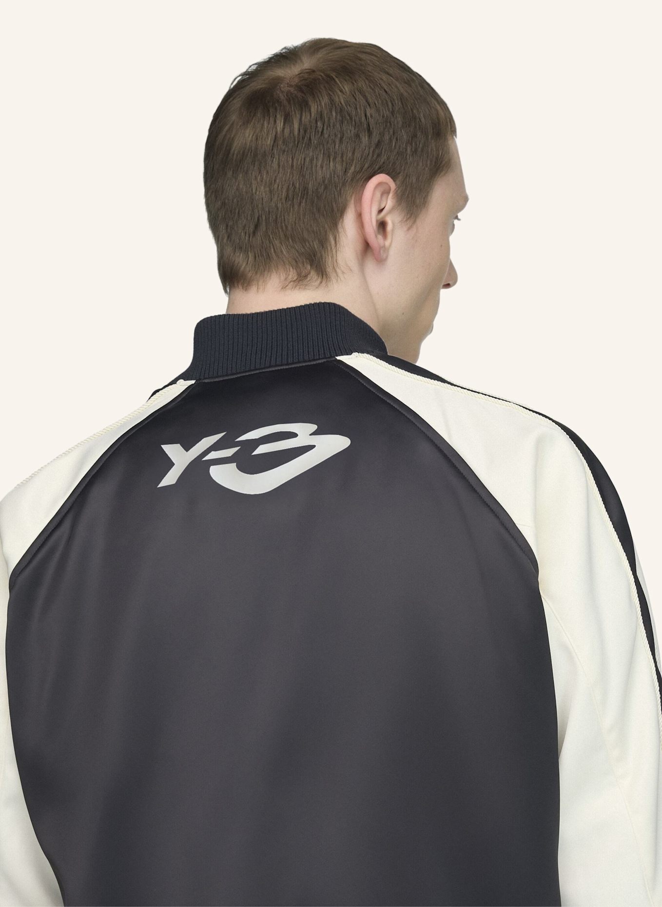 Y-3 Y-3 LIQUID LOGO SATIN SOUVENIR JACKE: SCHWARZ