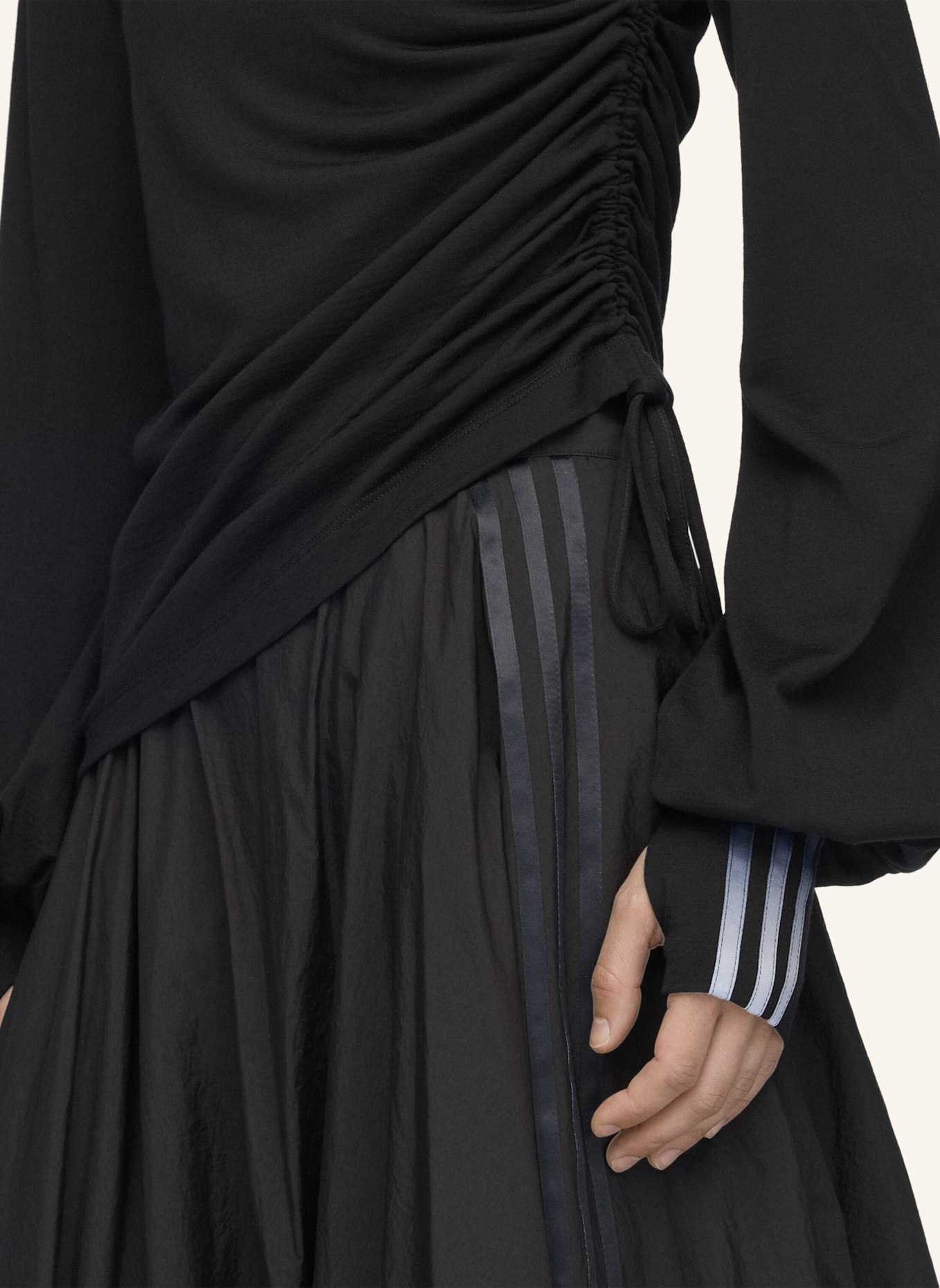 Y-3 Y-3 LONGSLEEVE, WOLLE, KORDELZUG: SCHWARZ