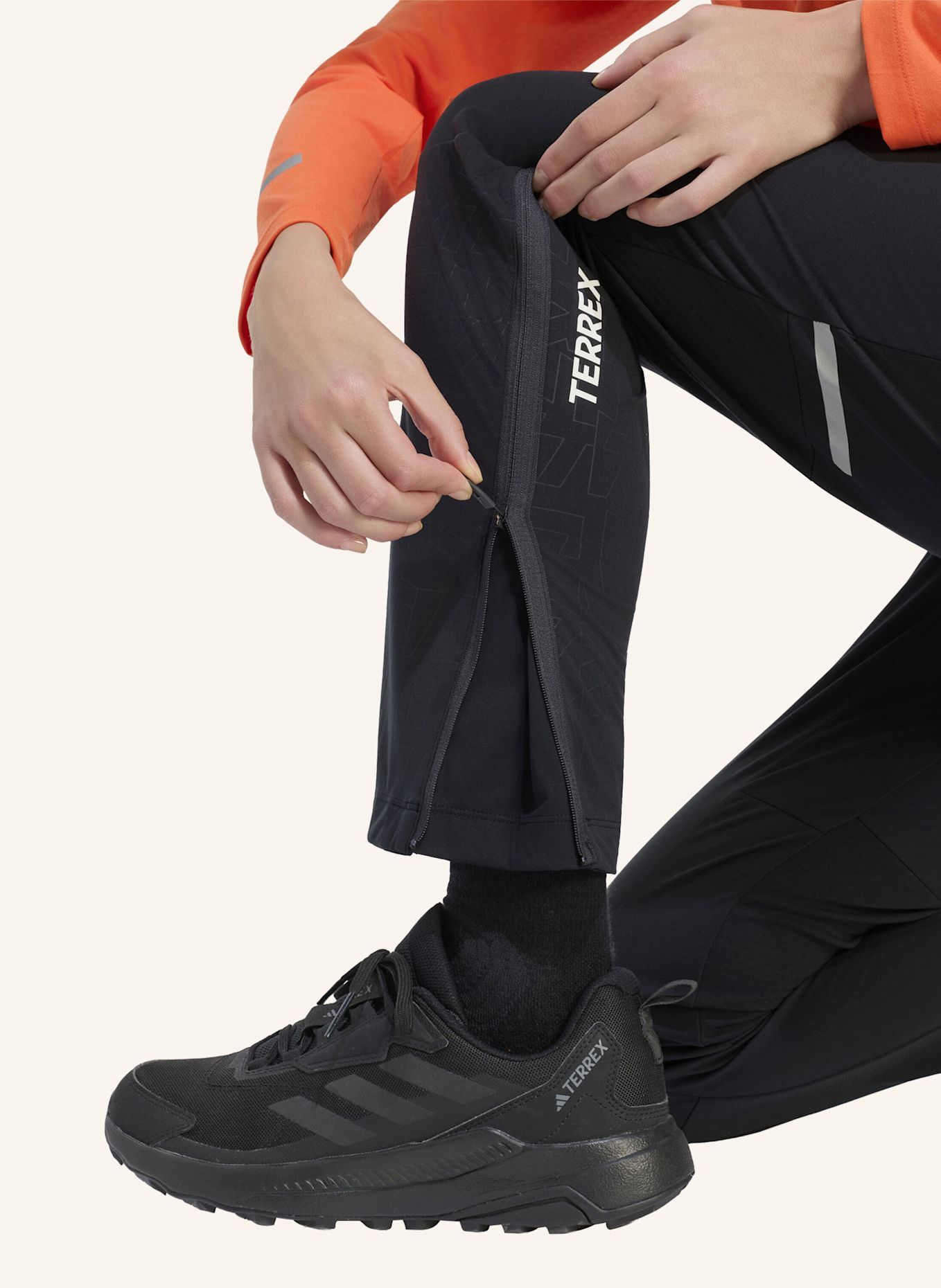 adidas TERREX TERREX XPERIOR CROSS-COUNTRY SOFTSHELL-HOSE: SCHWARZ