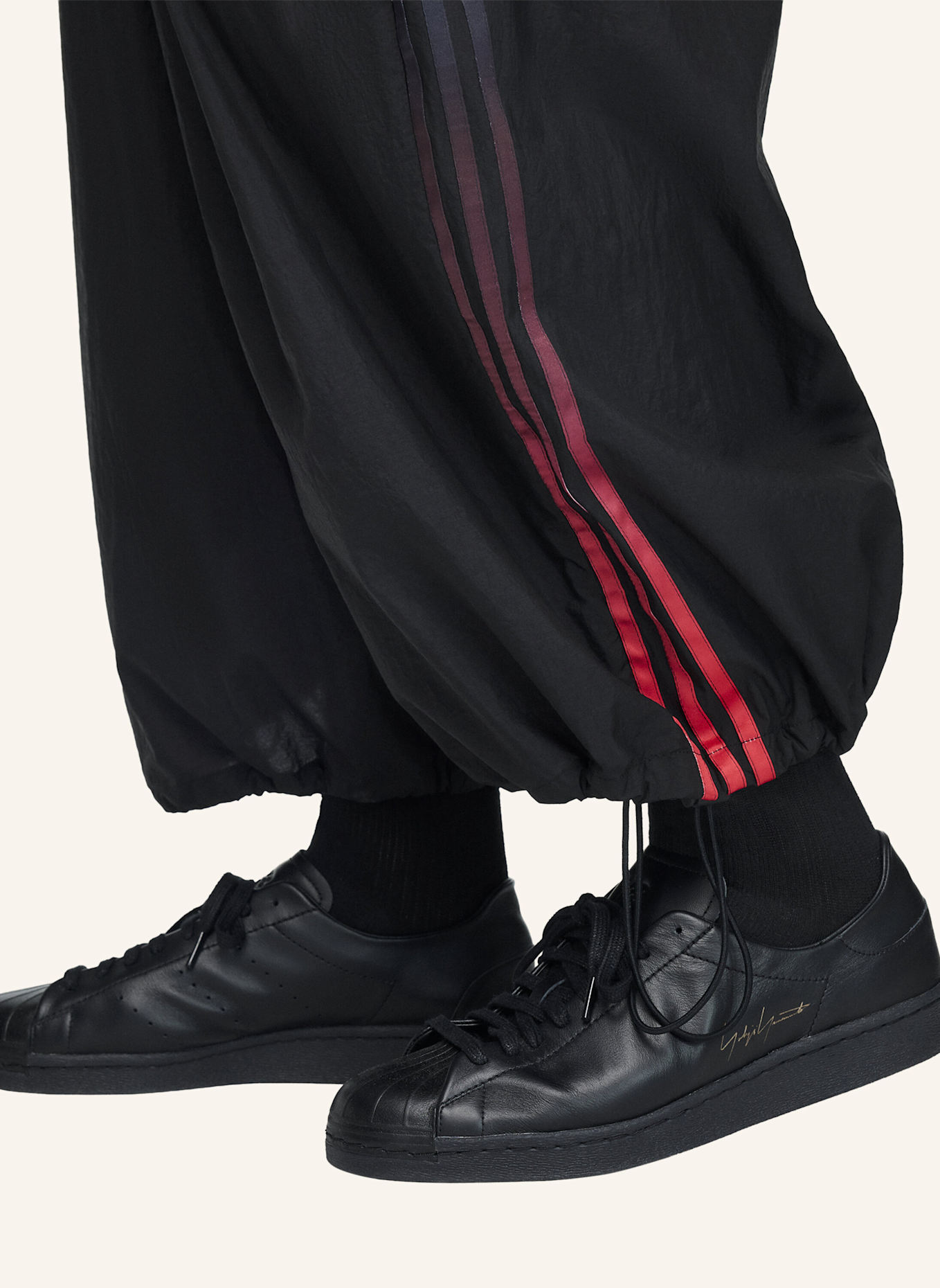 Y-3 Y-3 GRADIENT 3-STREIFEN NYLON WEITE HOSE: SCHWARZ