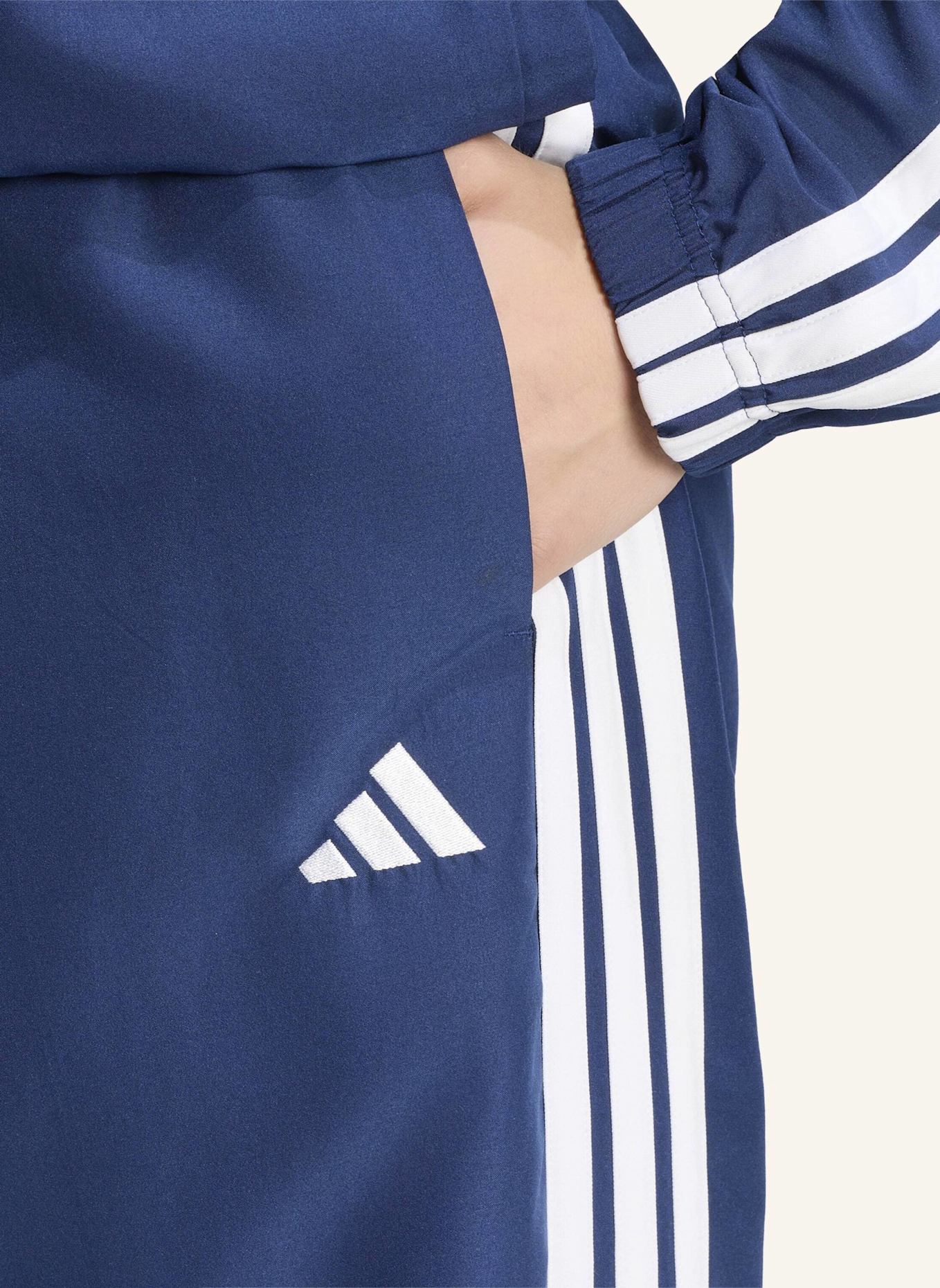 adidas 3-STREIFEN WOVEN TRAININGSANZUG: WEISS