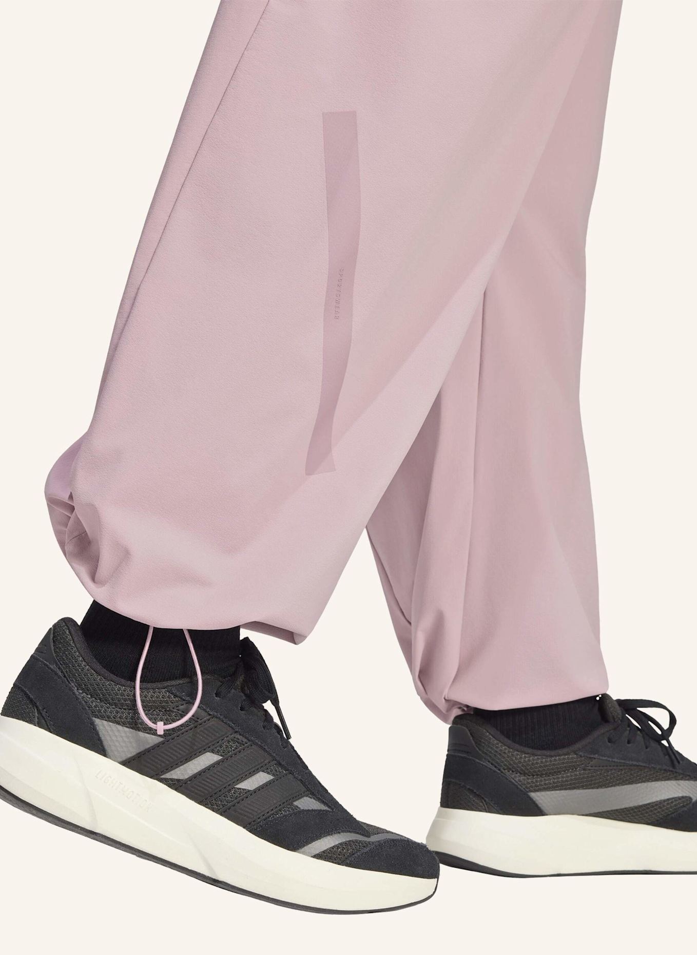 adidas ADIDAS Z.N.E. HOSE, GEWEBT: LILA