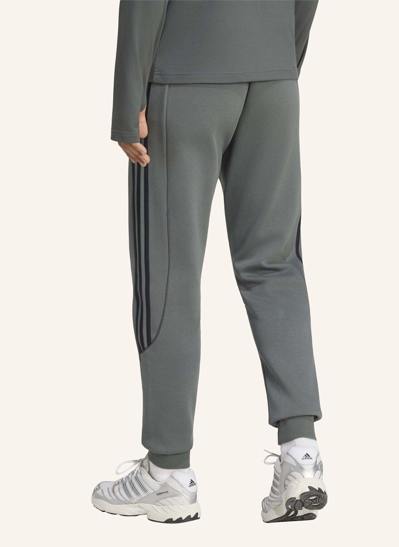 adidas Originals TEAMGEIST 26 CUTLINE HOSE, WARM: SCHWARZ