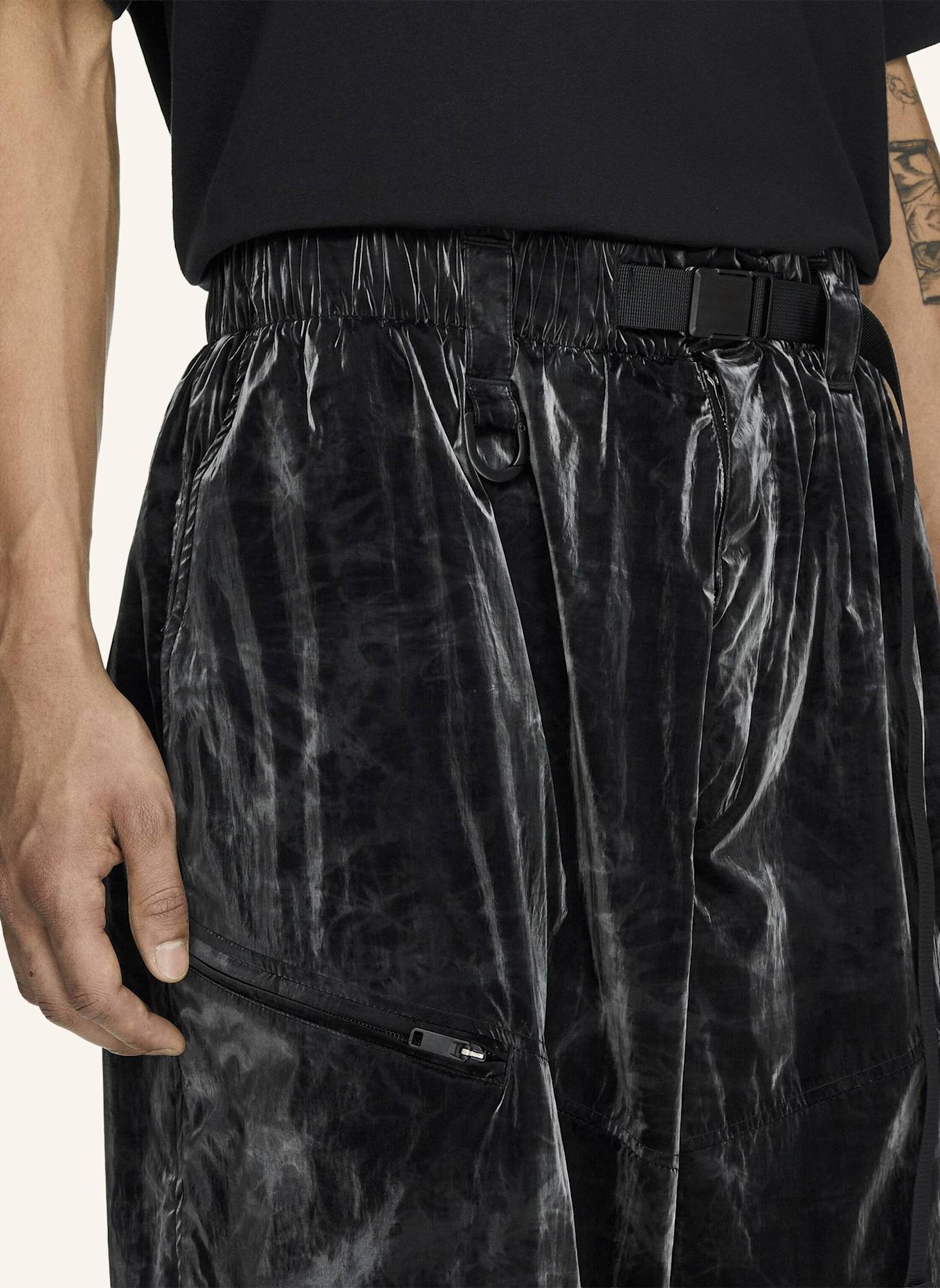 Y-3 Y-3 MARBLE NYLON HOSE, SCHMAL ZULAUFEND: SCHWARZ