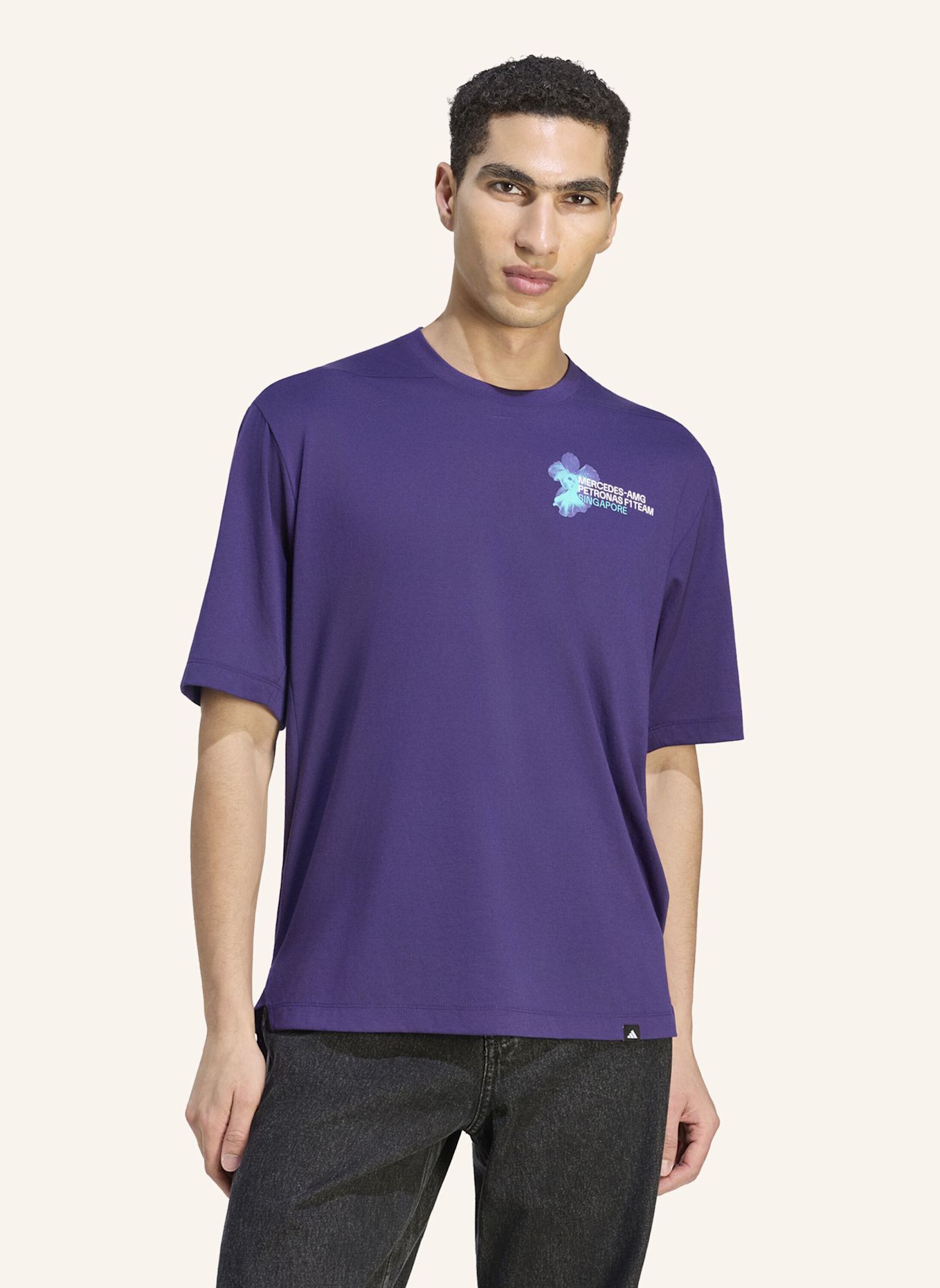 adidas MERCEDES AMG PETRONAS FORMULA 1 TEAM VANDA BLOOM T-SHIRT: LILA