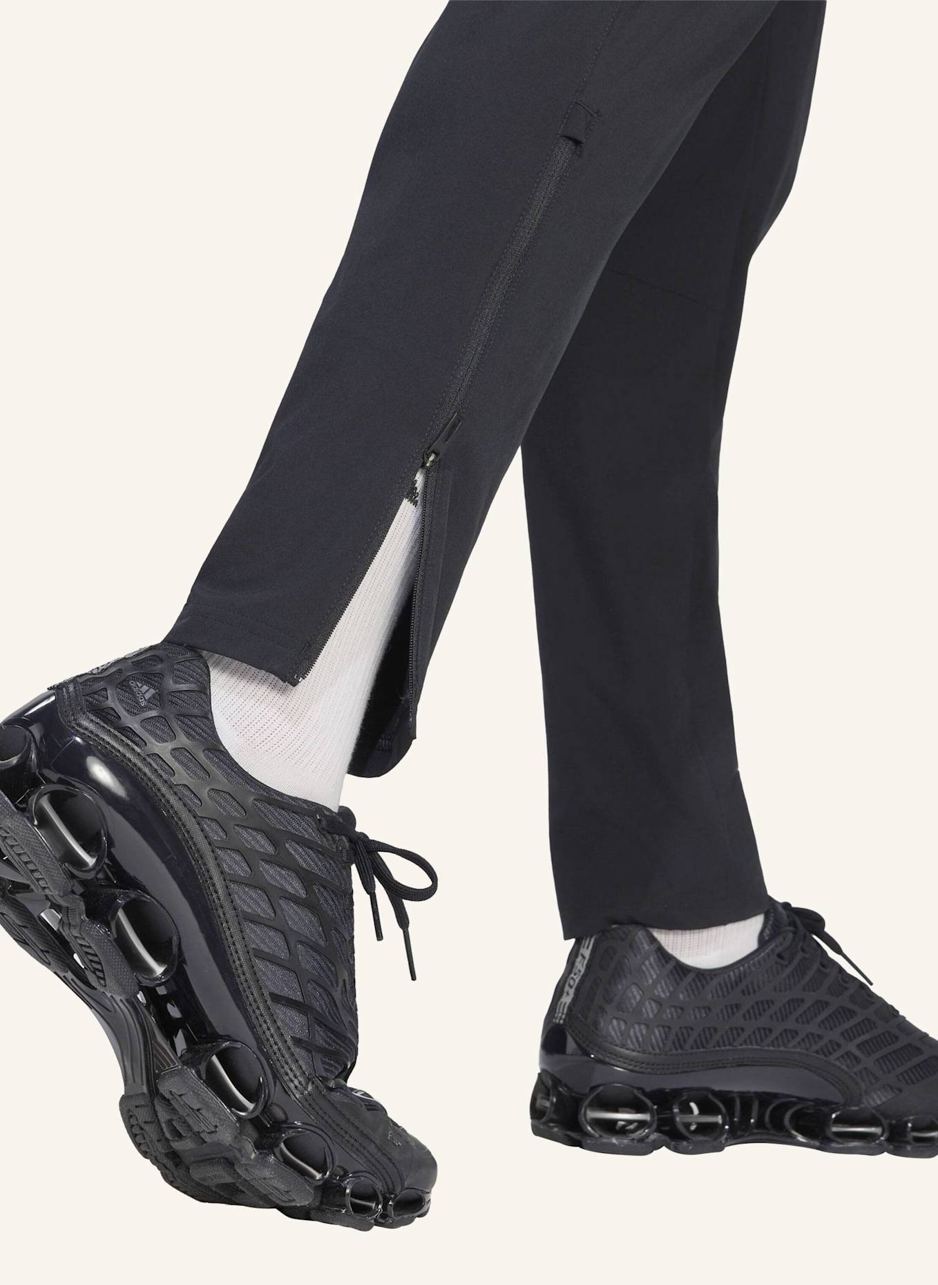 adidas JUVENTUS TURIN TIRO REISEHOSE: SCHWARZ