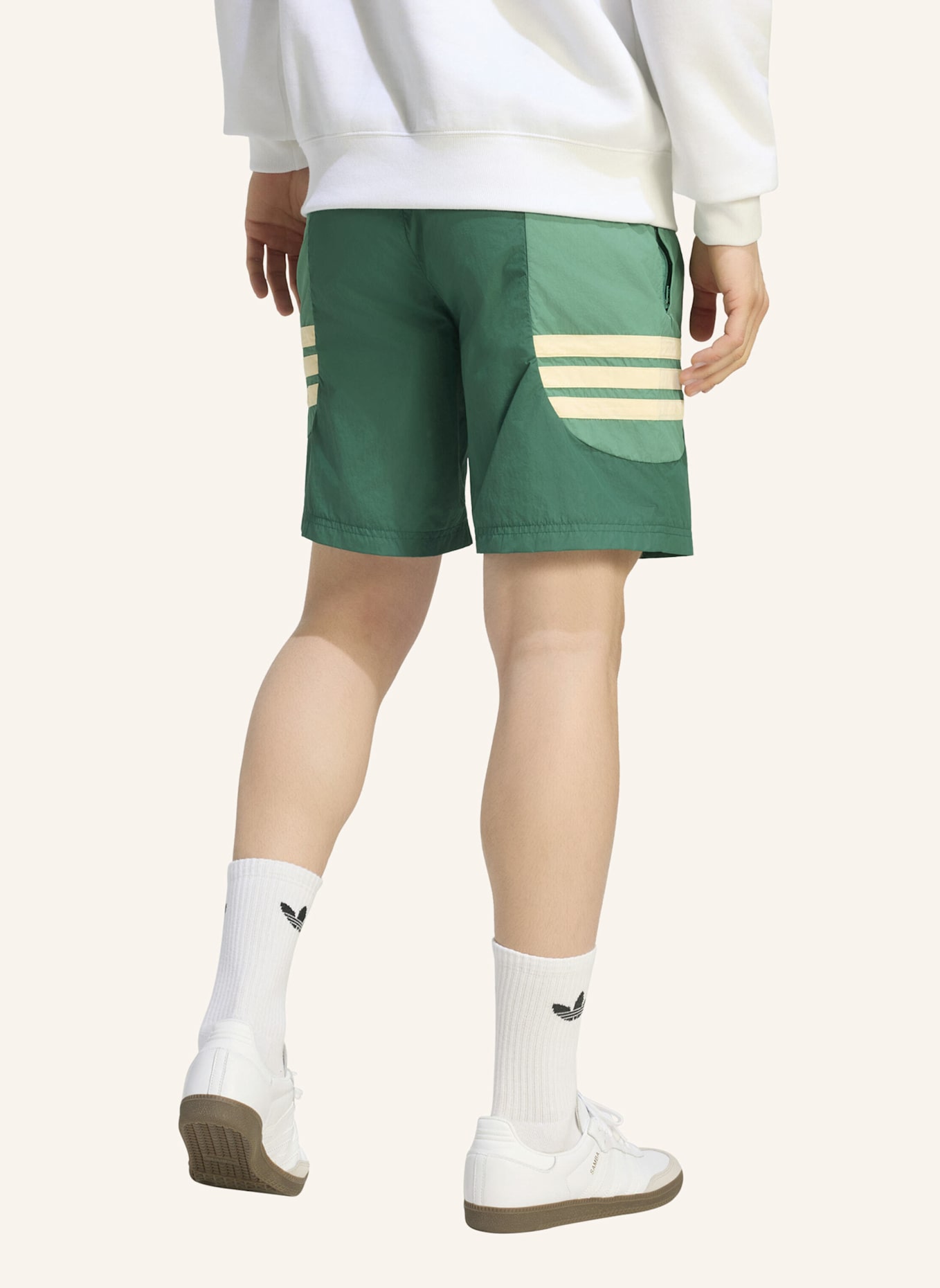 adidas Originals MUNICH CUTLINE SHORTS: GRÜN