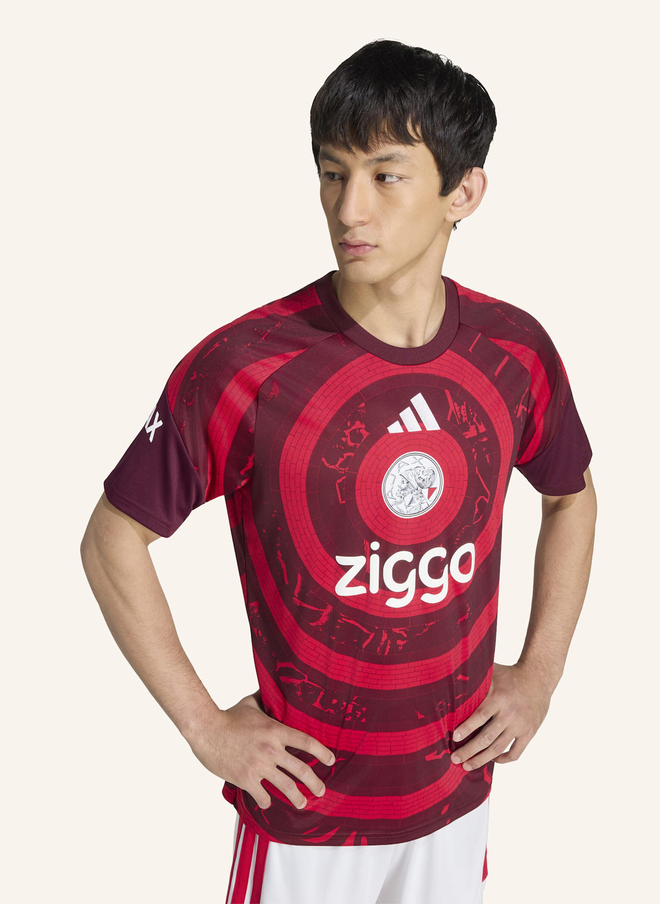 adidas AJAX AMSTERDAM 26/27 PRE-MATCH SHIRT: ROT