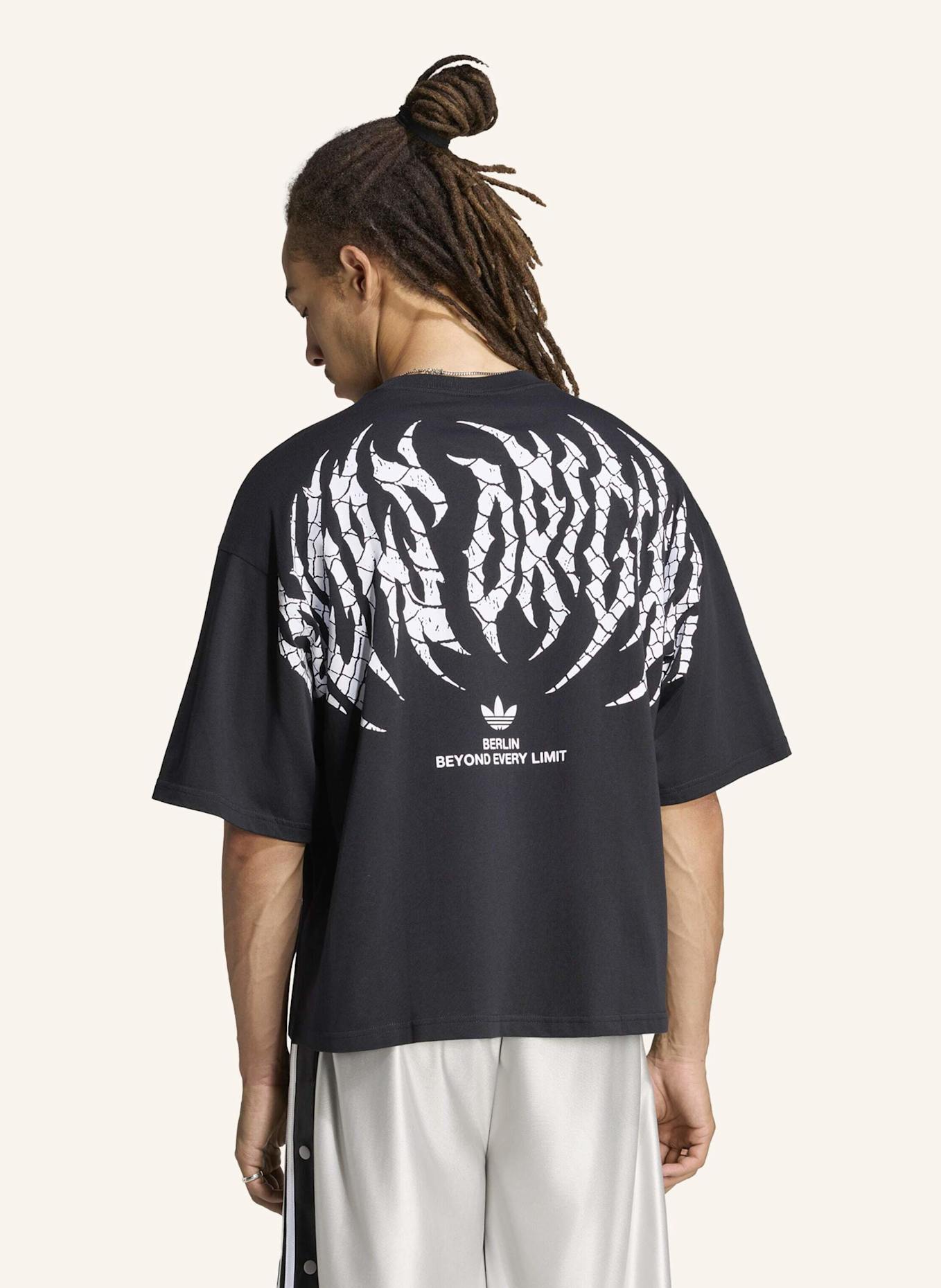 adidas Originals BERLIN GFX T-SHIRT: SCHWARZ