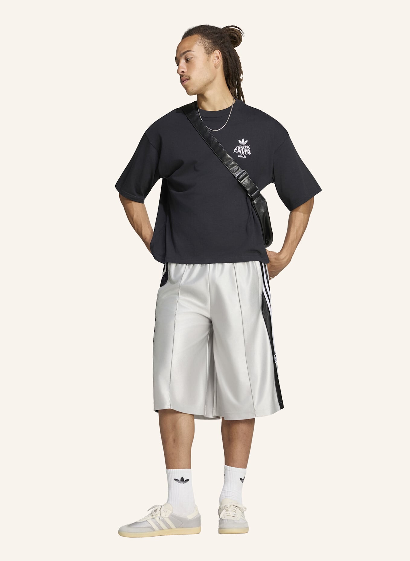 adidas Originals BERLIN GFX T-SHIRT: SCHWARZ