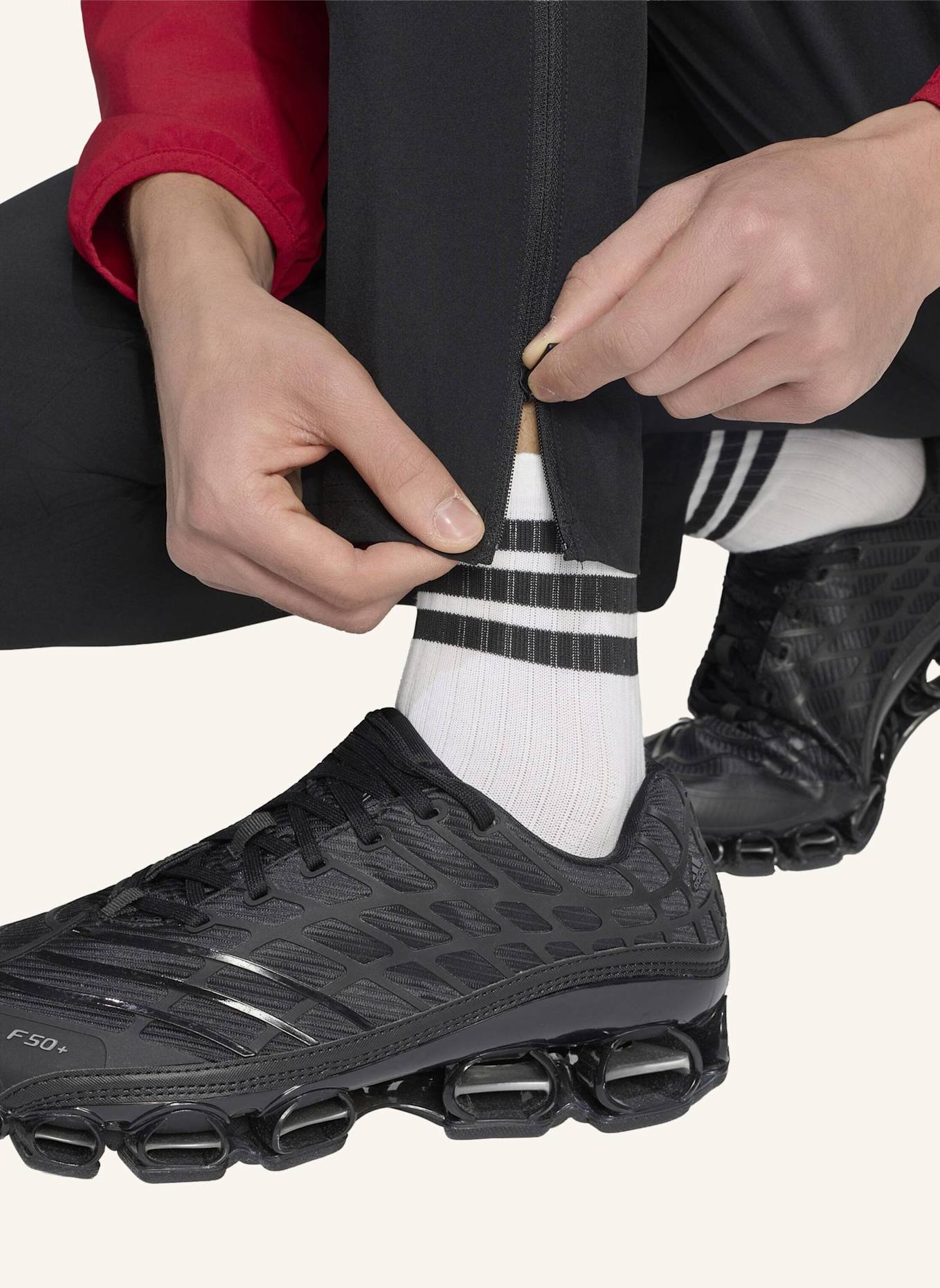 adidas AS ROM TIRO REISEHOSE: SCHWARZ
