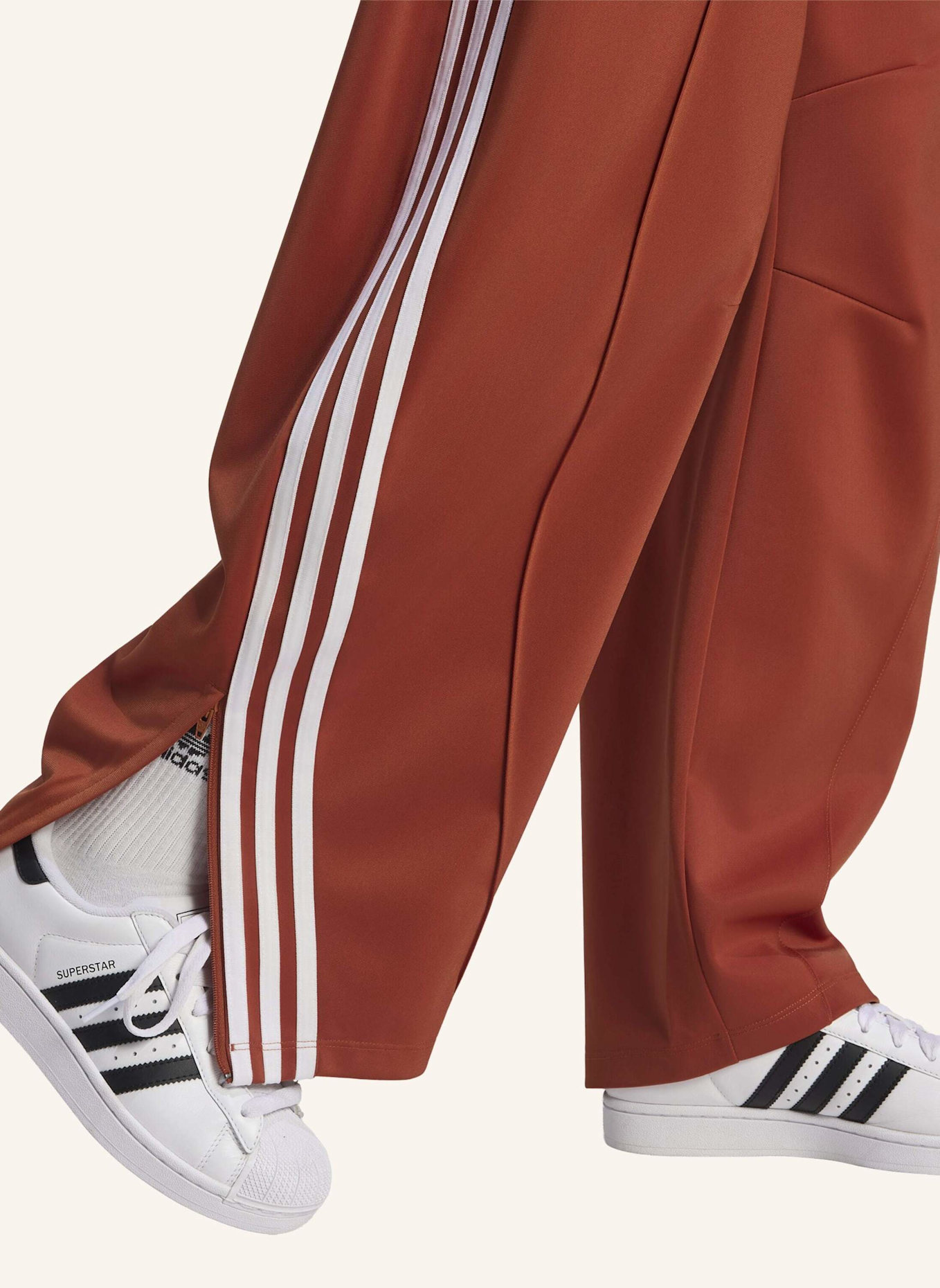 adidas Originals FIREBIRD BARREL-HOSE: ROT